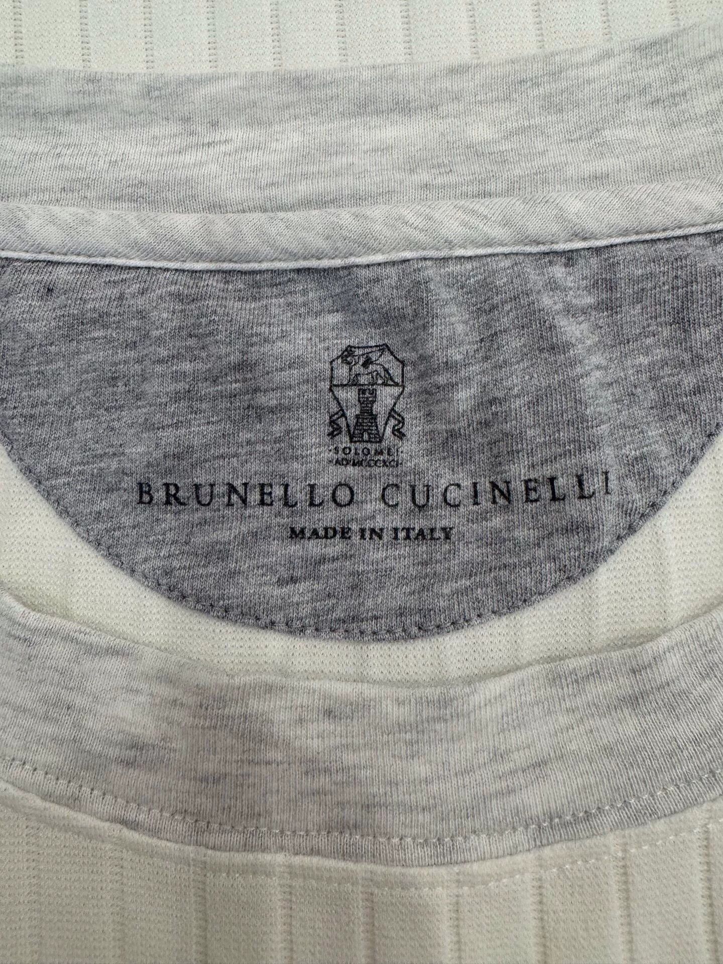 Brunello Cucinelli Brunello Cucinelli Men's White Badge Logo Ribbed Tee Size US M / EU 48-50 / 2 - 5 Thumbnail