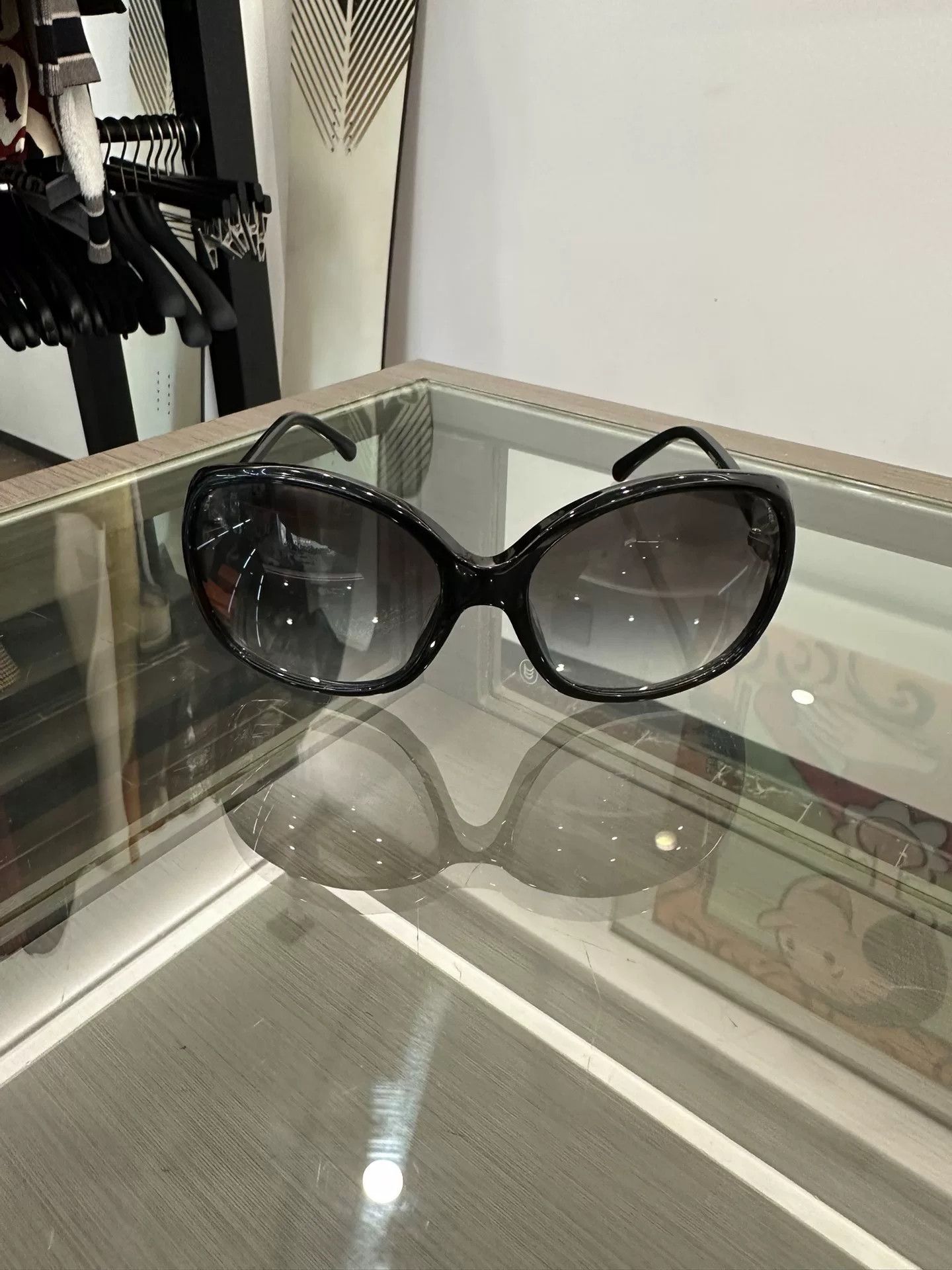 Chanel Chanel Side Double C Green Sunglasses Size ONE SIZE - 2 Thumbnail