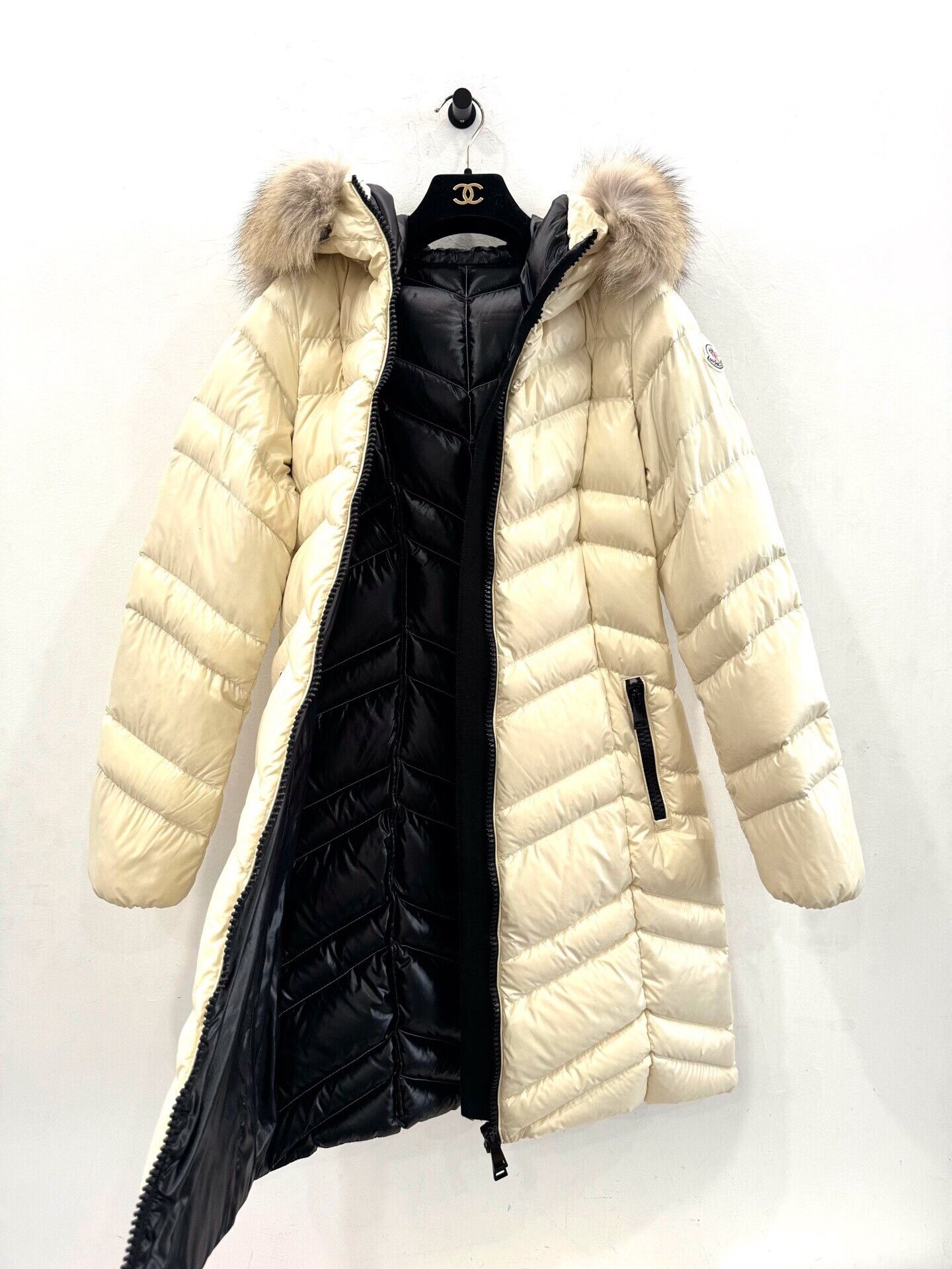 Moncler Moncler Fulmar Women's White Down Jacket Size S / US 4 / IT 40 - 4 Thumbnail