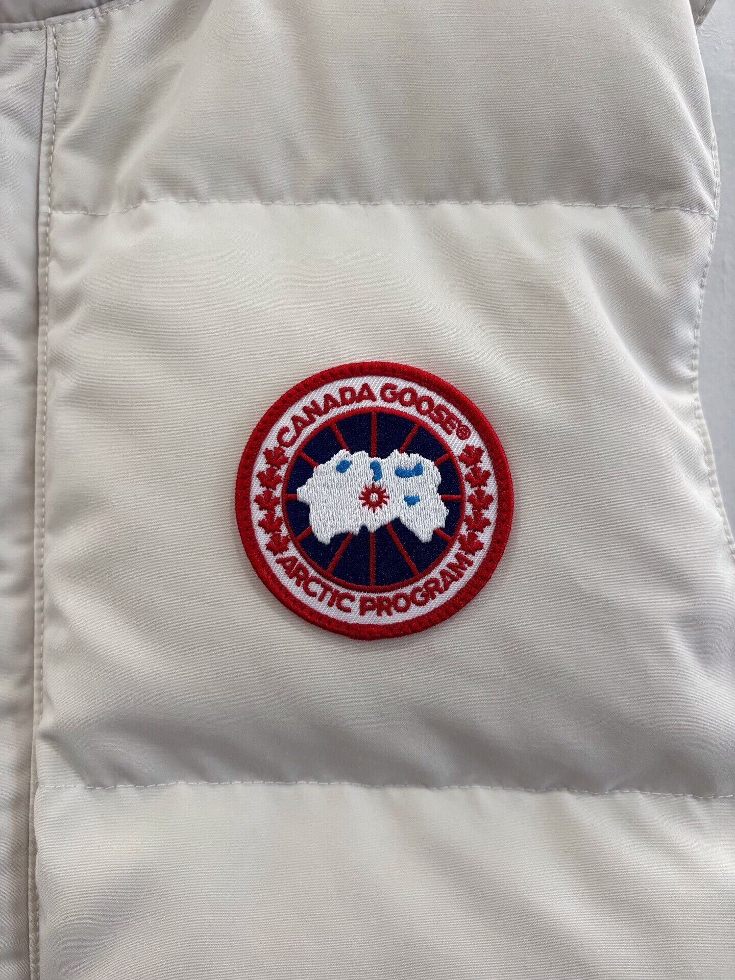 Canada Goose Canada Goose Freestyle Red Label Men's White Down Vest Size US M / EU 48-50 / 2 - 5 Thumbnail