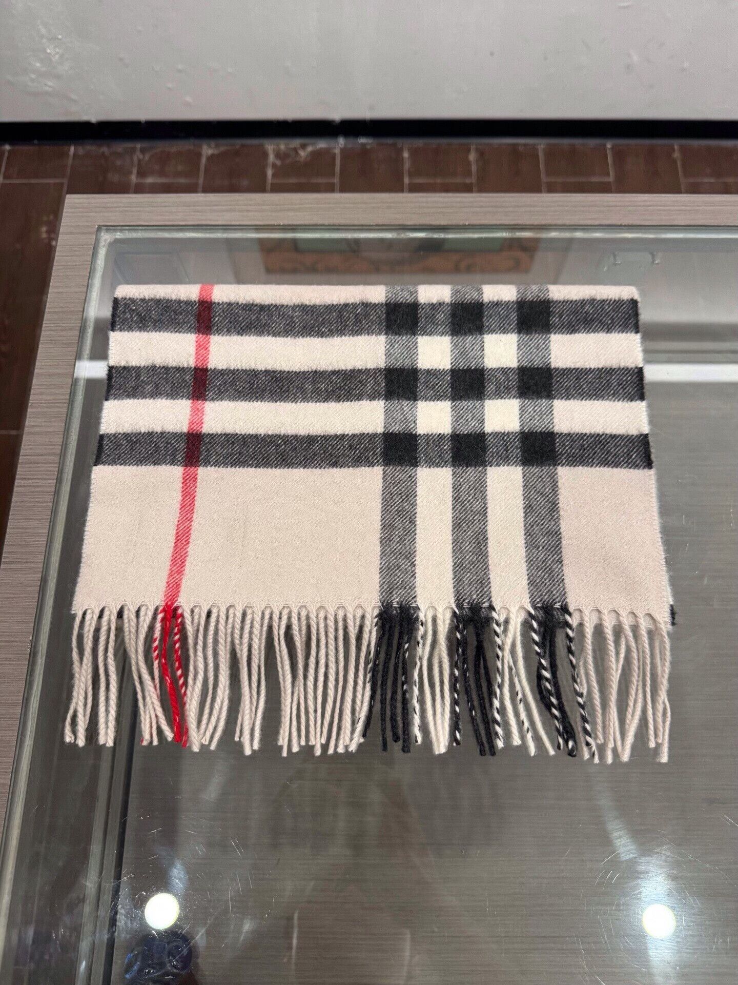 Burberry Burberry Beige Check Cashmere Scarf Size ONE SIZE - 3 Thumbnail