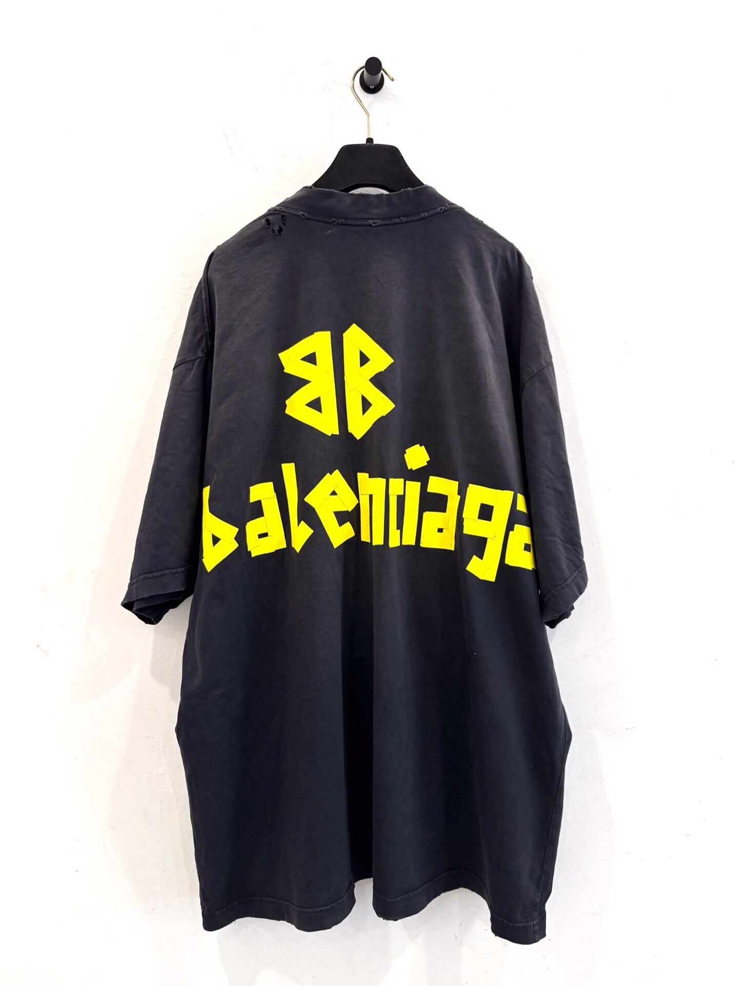 Balenciaga Balenciaga Distressed Double B Logo Gray Tee Size US L / EU 52-54 / 3 - 3 Thumbnail