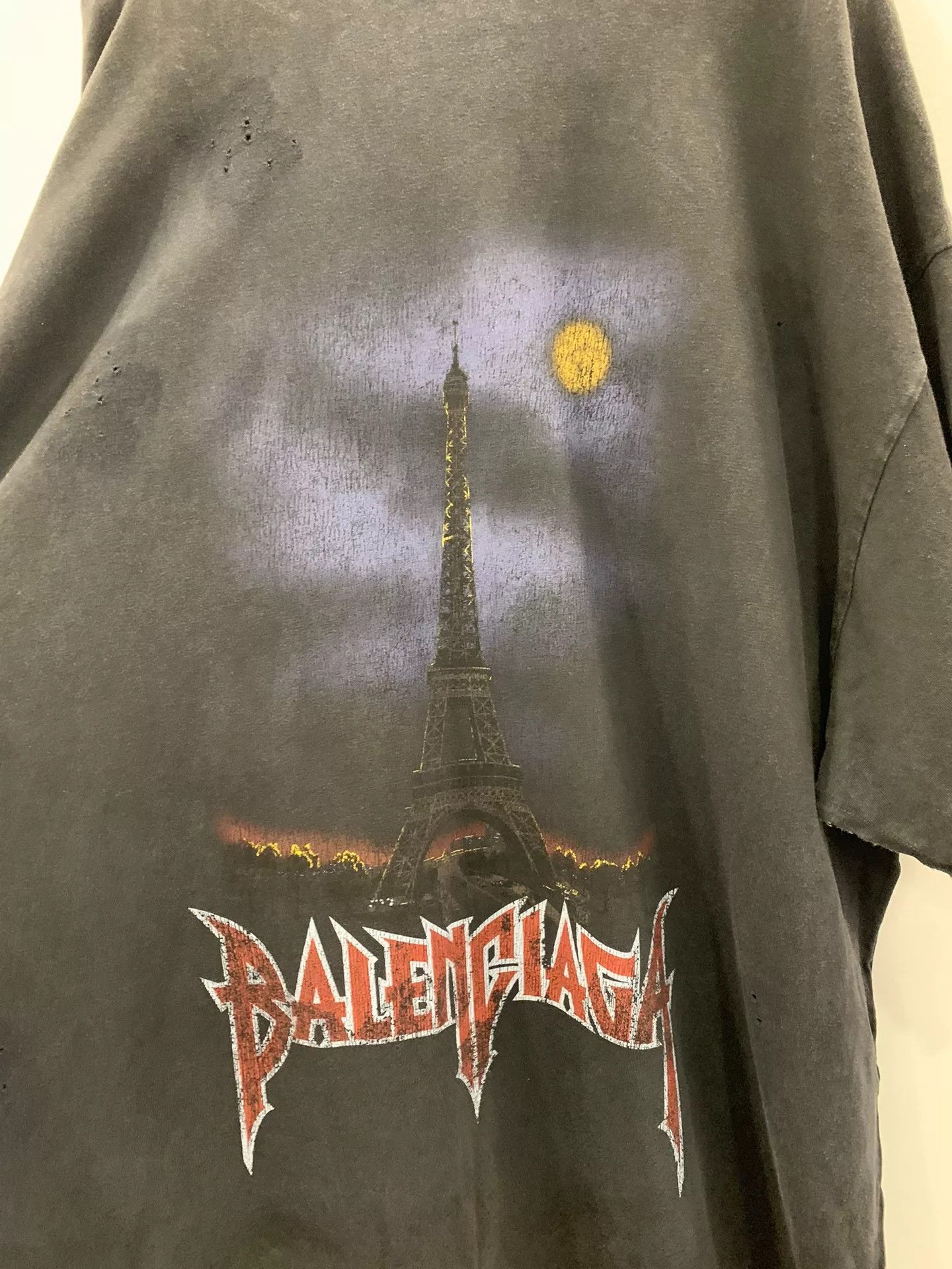 Balenciaga Balenciaga Eiffel Tower Graffiti Bitcoin Tee Size US L / EU 52-54 / 3 - 4 Thumbnail
