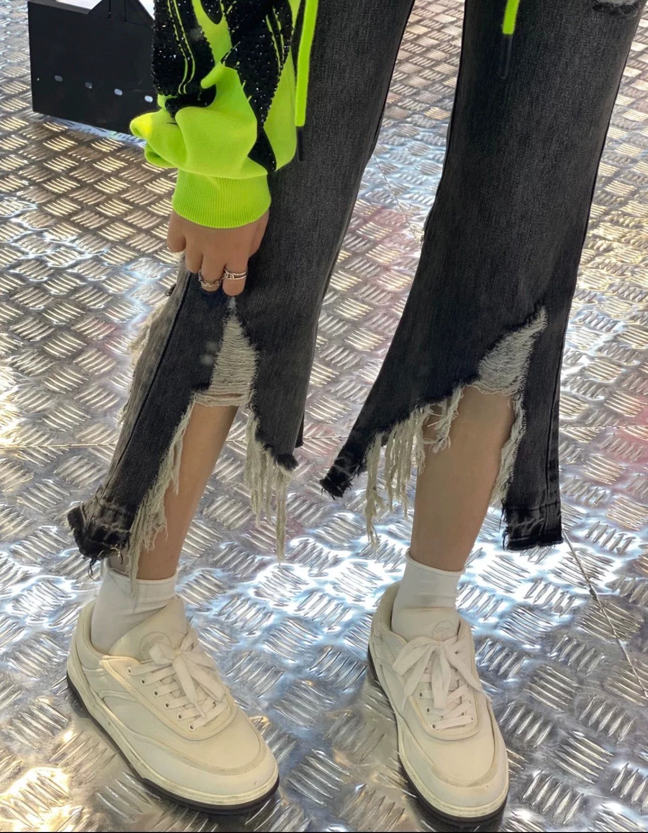 Chanel Chanel White Double C Logo Sneakers Size US 6 / IT 36 - 2 Thumbnail