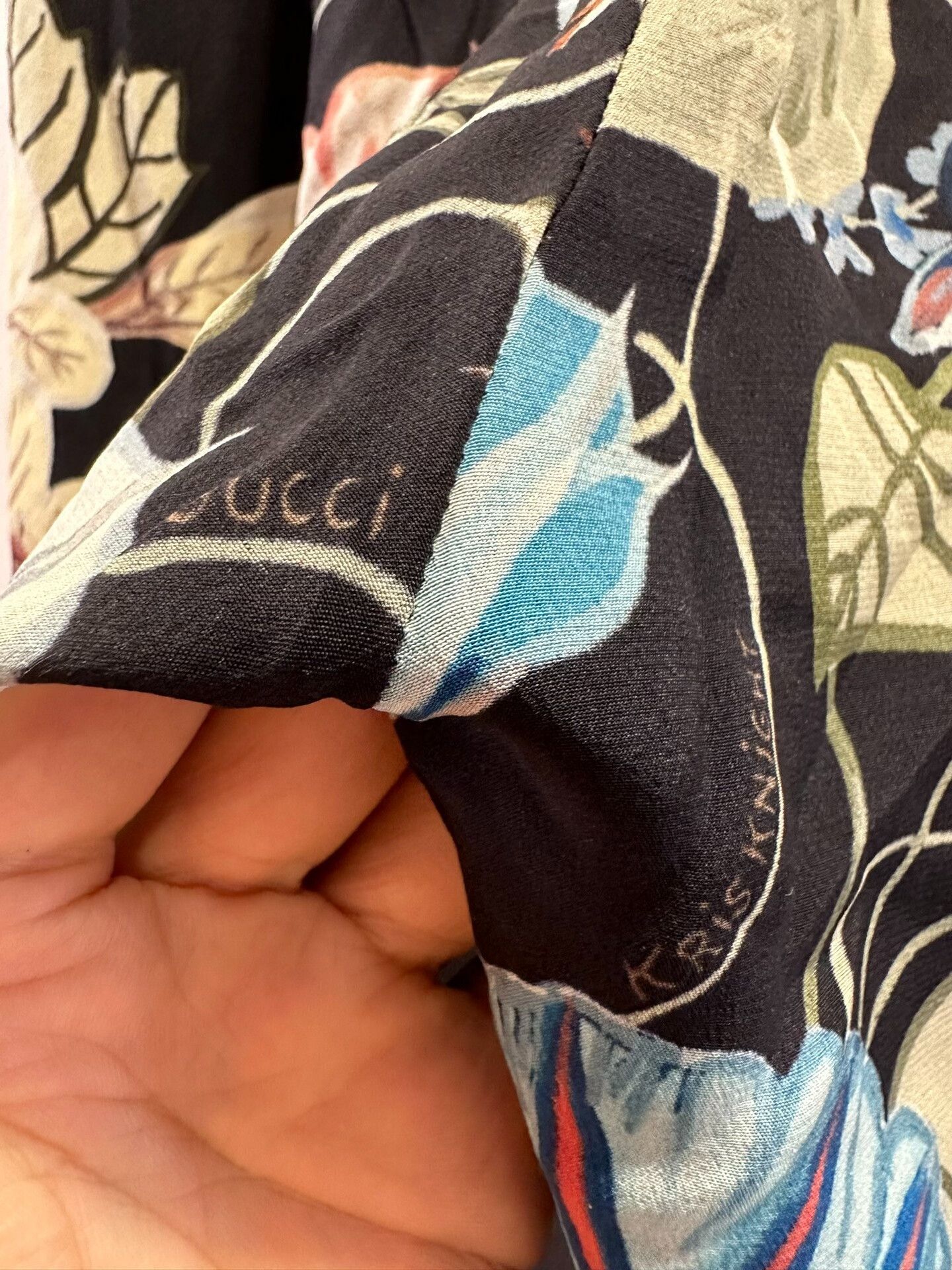 Gucci Gucci Women's Petal Silk Butterfly Pants Size 36" / US 14 / IT 50 - 4 Thumbnail