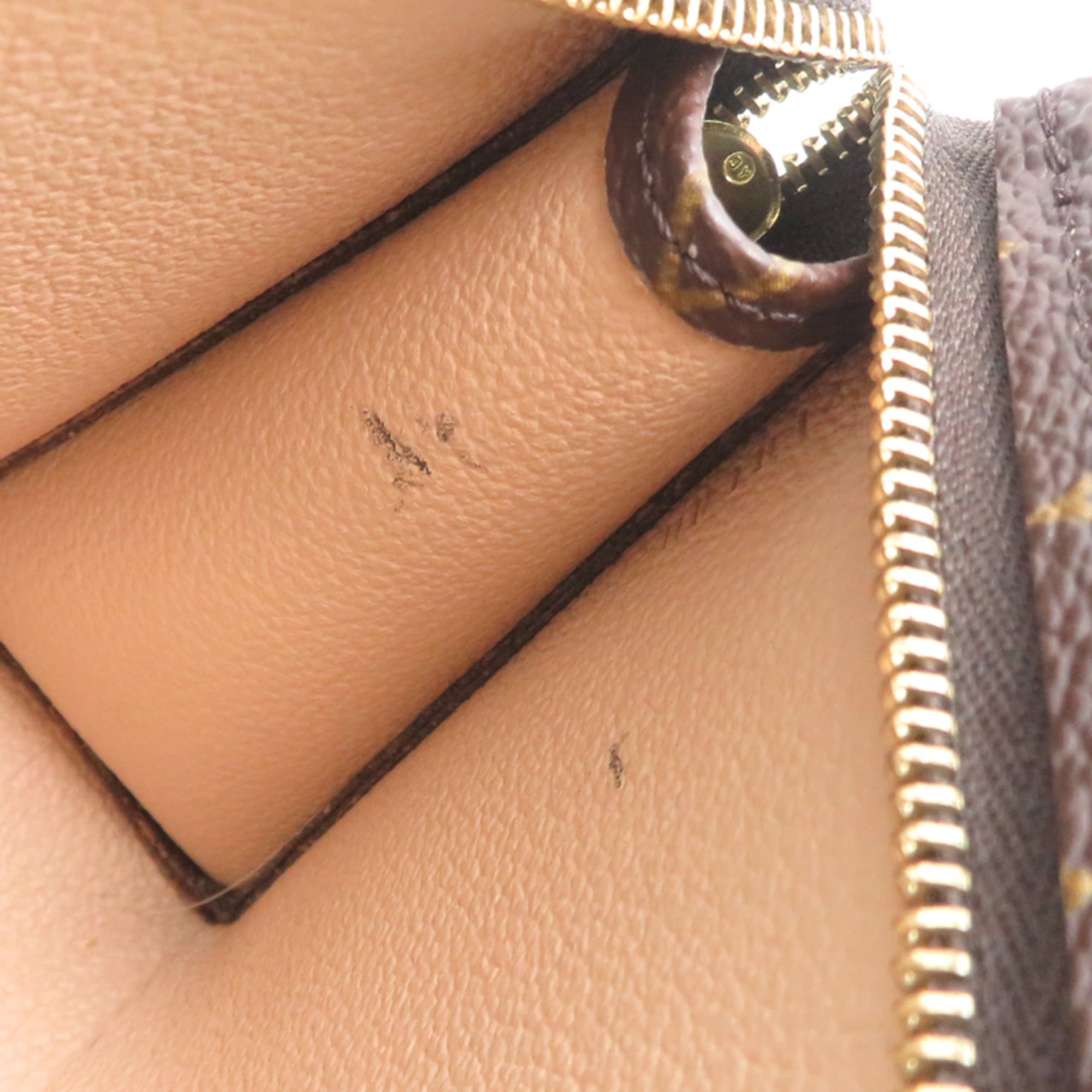 Louis Vuitton Louis Vuitton Poche Toilette 15 Pouch M47546 for Men and Women, Monogram, Brown Size ONE SIZE - 9 Thumbnail