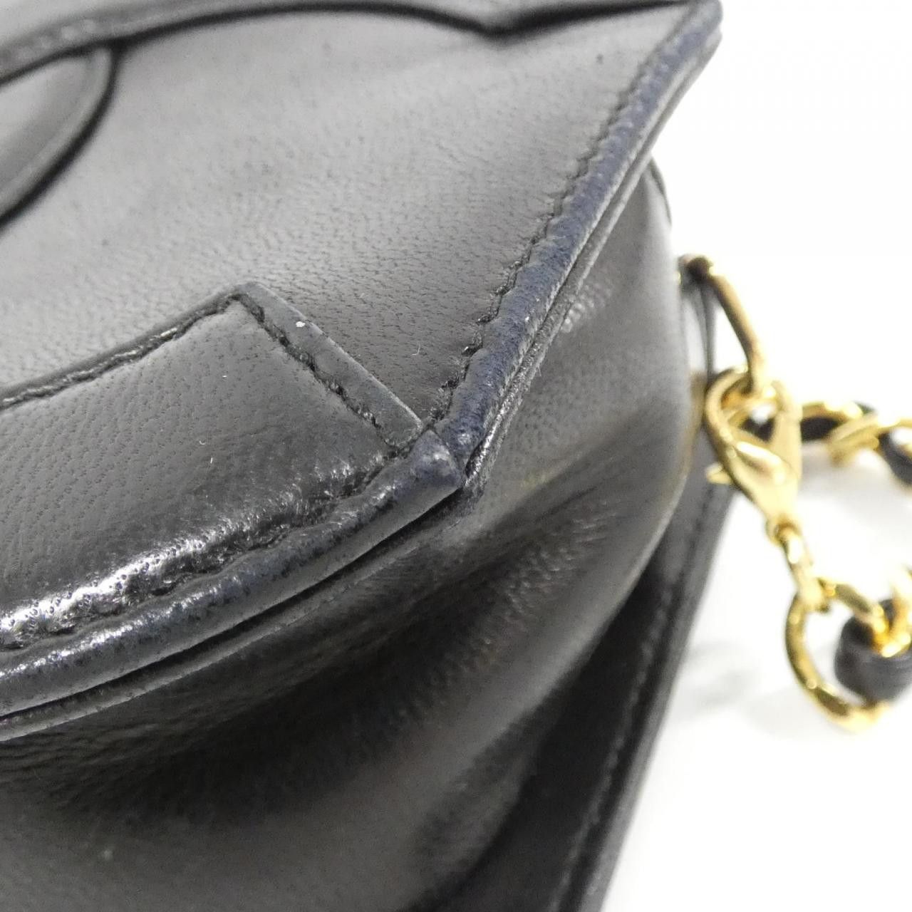 Chanel Chanel Chanel Lambskin Shoulder Bag Leather Shoulder Bag DUTY FREE for USA Size ONE SIZE - 2 Thumbnail