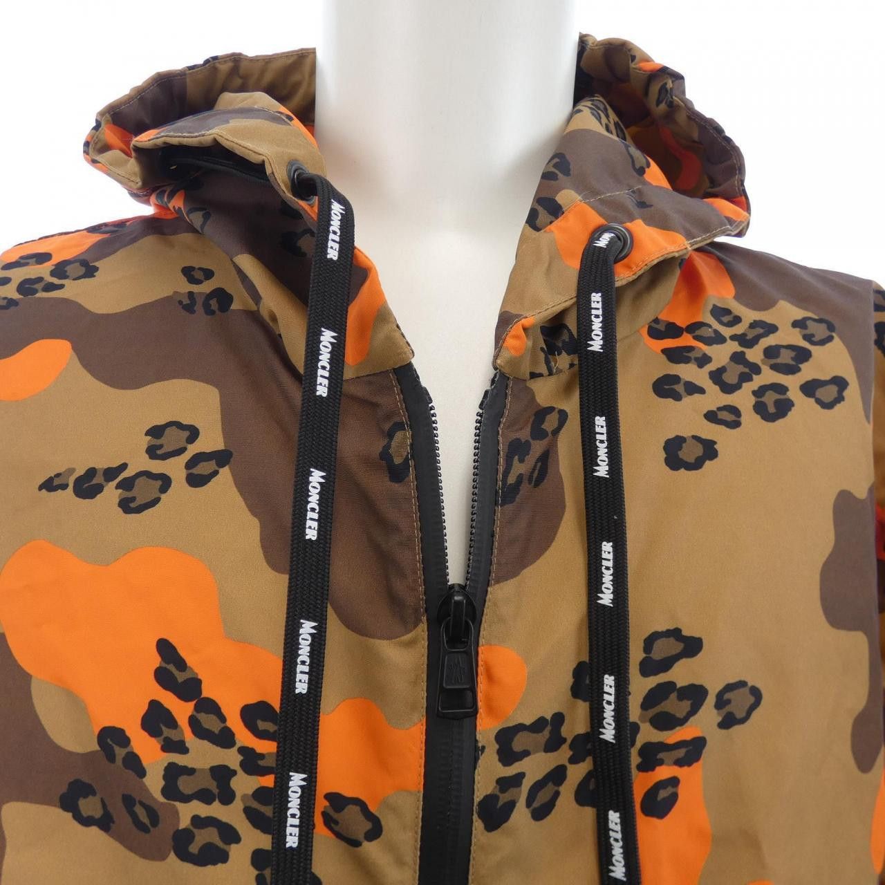 Moncler Moncler Moncler ADOUR Jacket Textile Outerwear ADOUR DUTY FREE for USA Size ONE SIZE - 5 Thumbnail