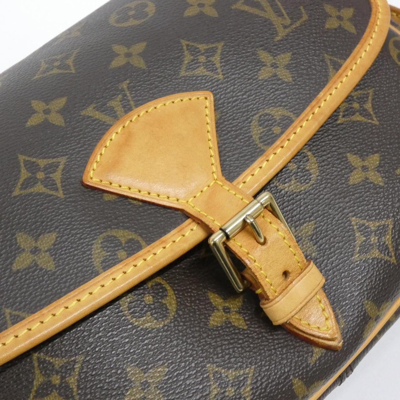 Louis Vuitton Louis Vuitton Louis Vuitton Sologne Monogram Shoulder Bag Textile Shoulder Bag M42250 DUTY FREE for USA Size ONE SIZE - 5 Thumbnail