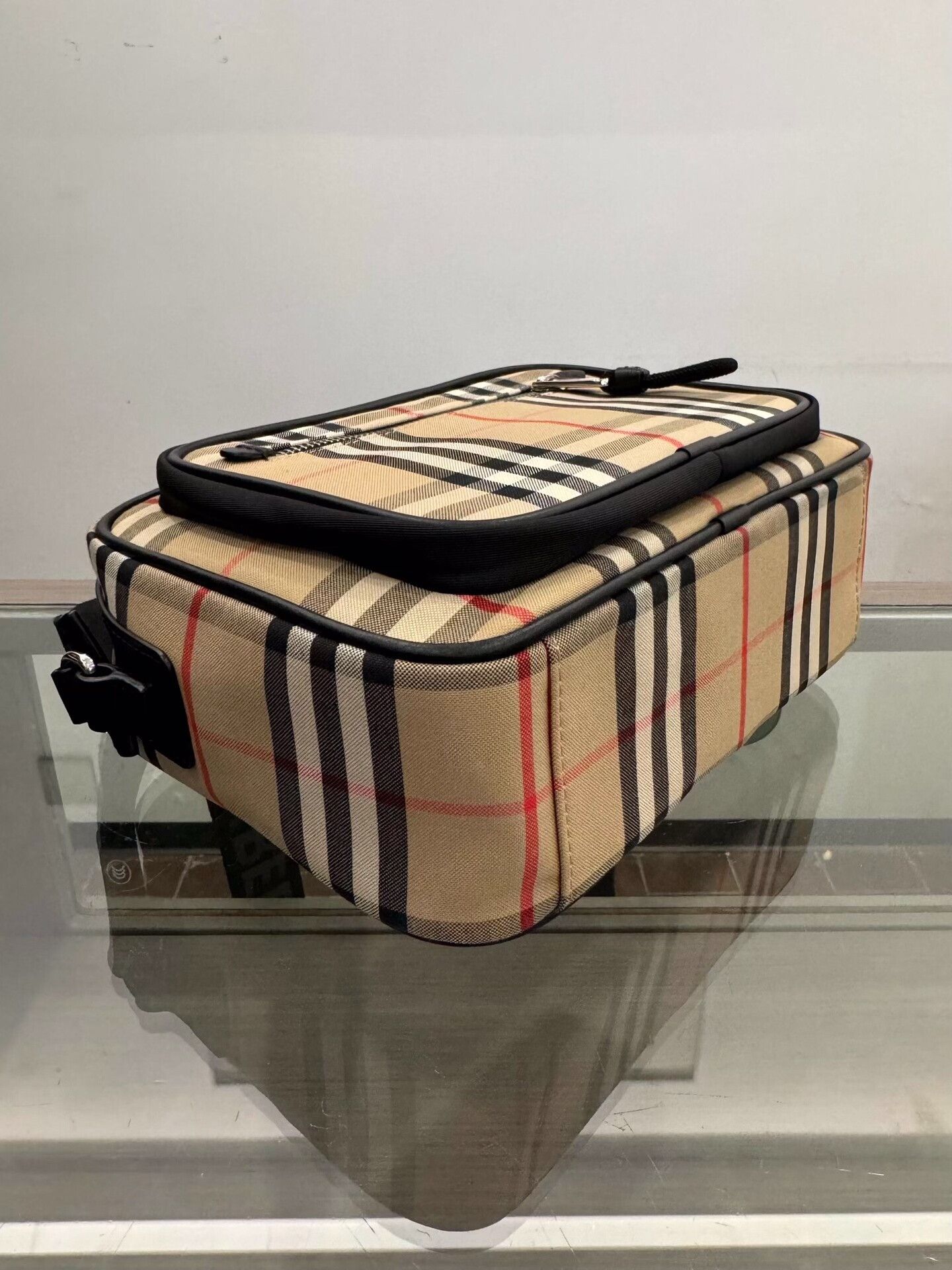 Burberry Burberry Brown Check Logo Camera Bag Size ONE SIZE - 6 Thumbnail