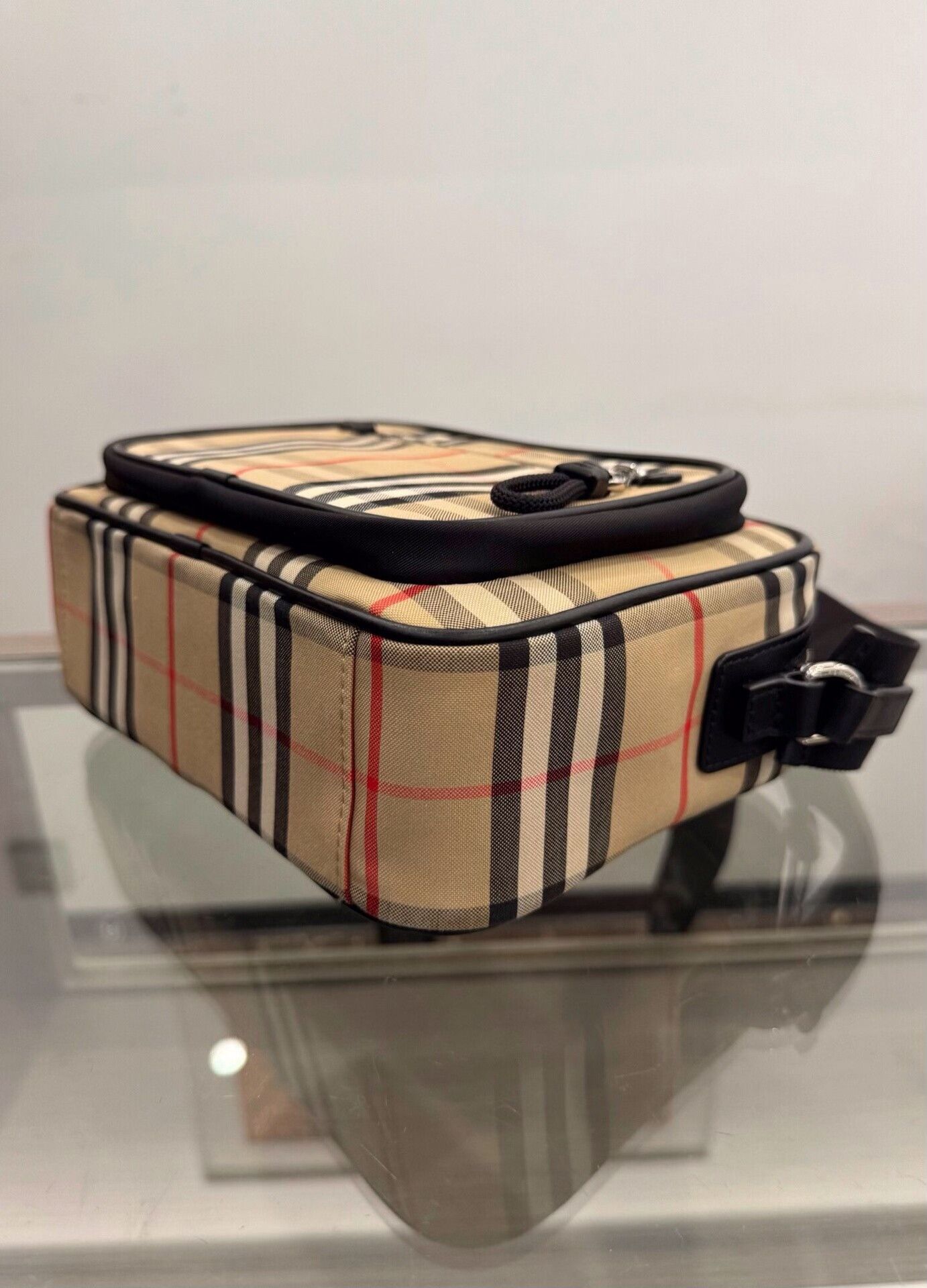 Burberry Burberry Brown Check Logo Camera Bag Size ONE SIZE - 7 Thumbnail