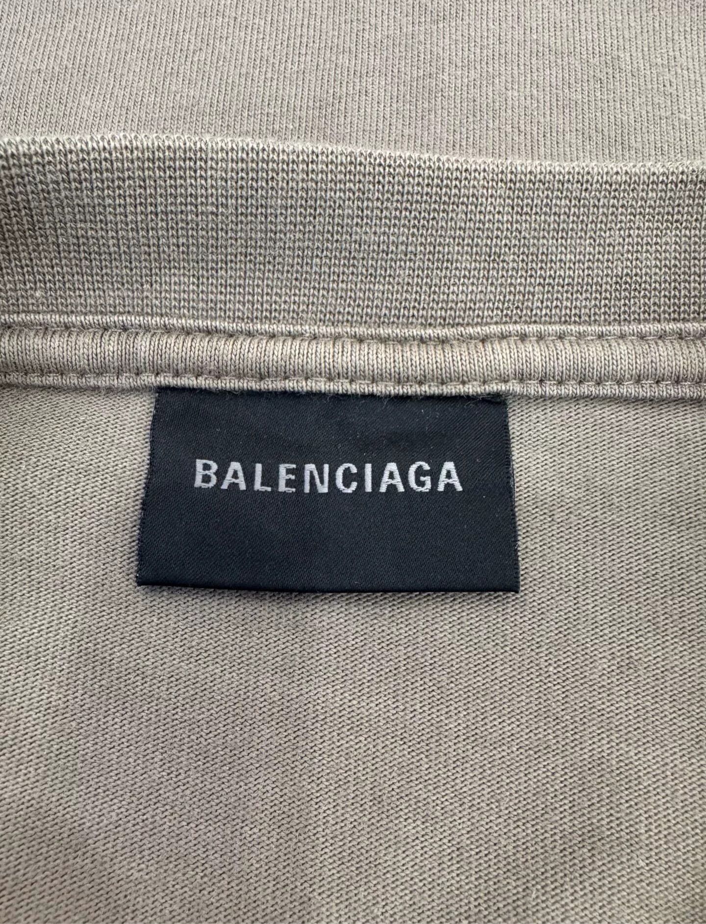 Balenciaga Balenciaga x WFP Logo Gray Mock Tee Size US L / EU 52-54 / 3 - 6 Thumbnail