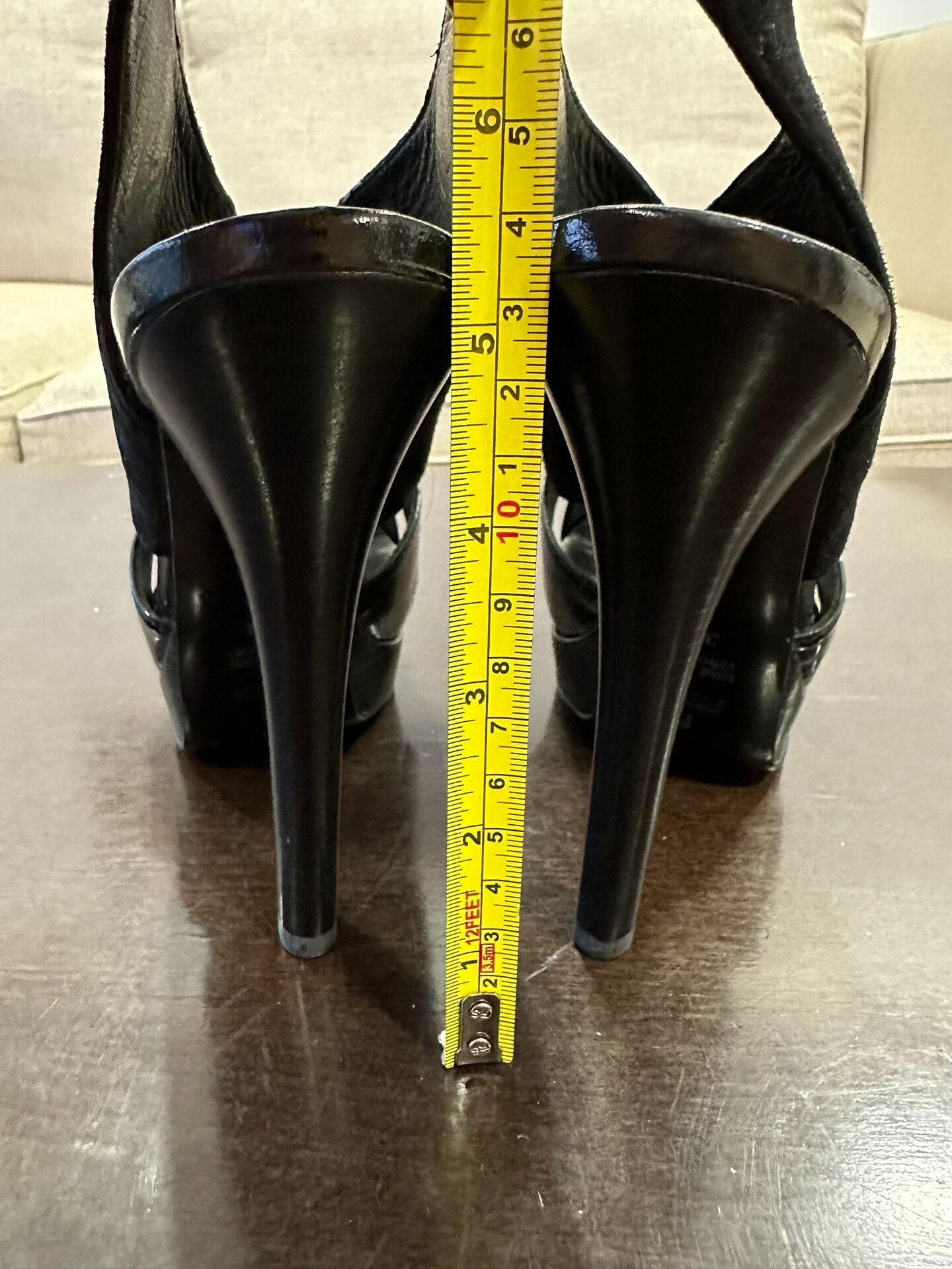 Fendi Fendi Patent Leather & Velvet Women's Heels Size US 5 / IT 35 - 8 Thumbnail