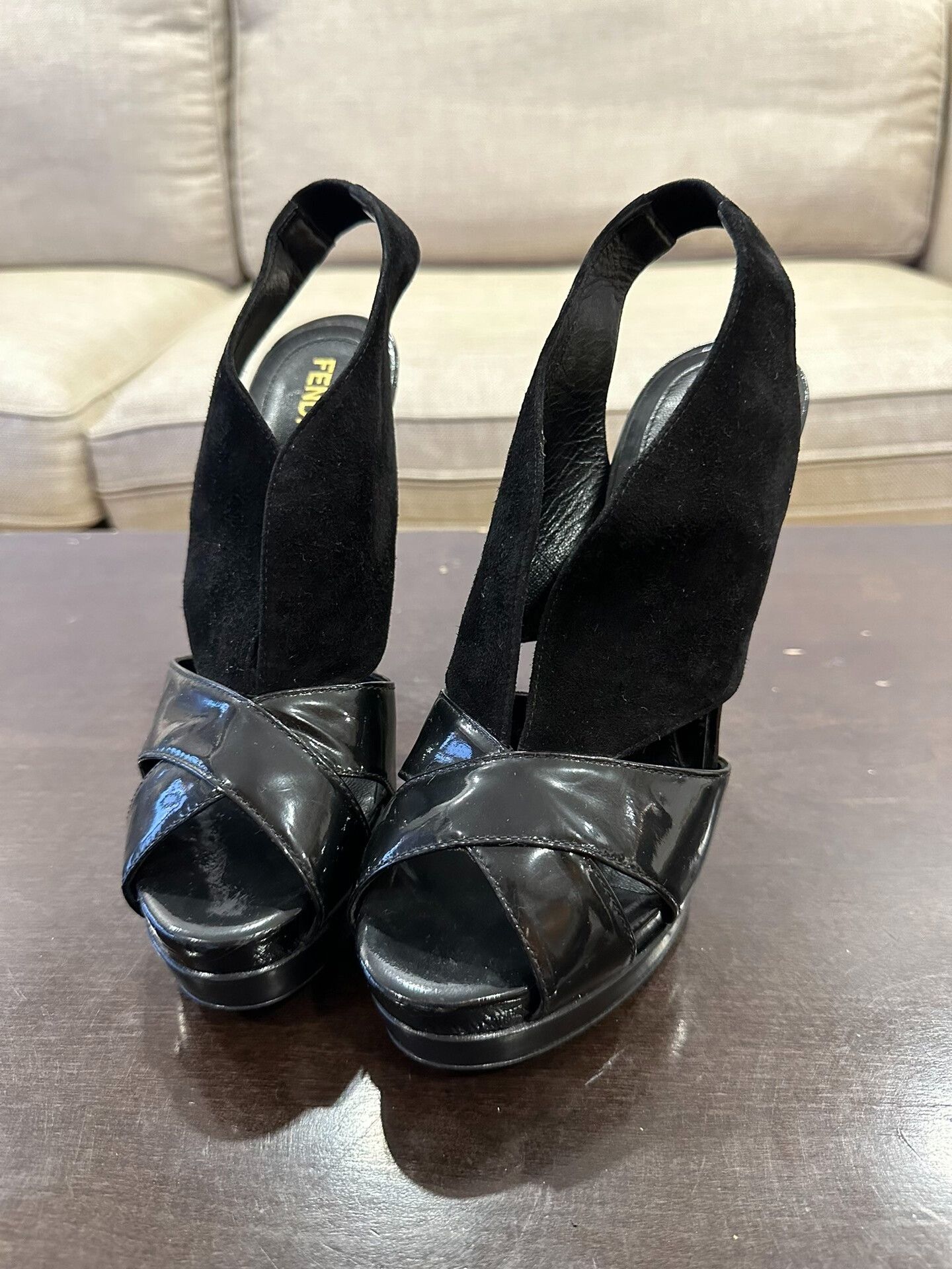 Fendi Fendi Patent Leather & Velvet Women's Heels Size US 5 / IT 35 - 3 Thumbnail