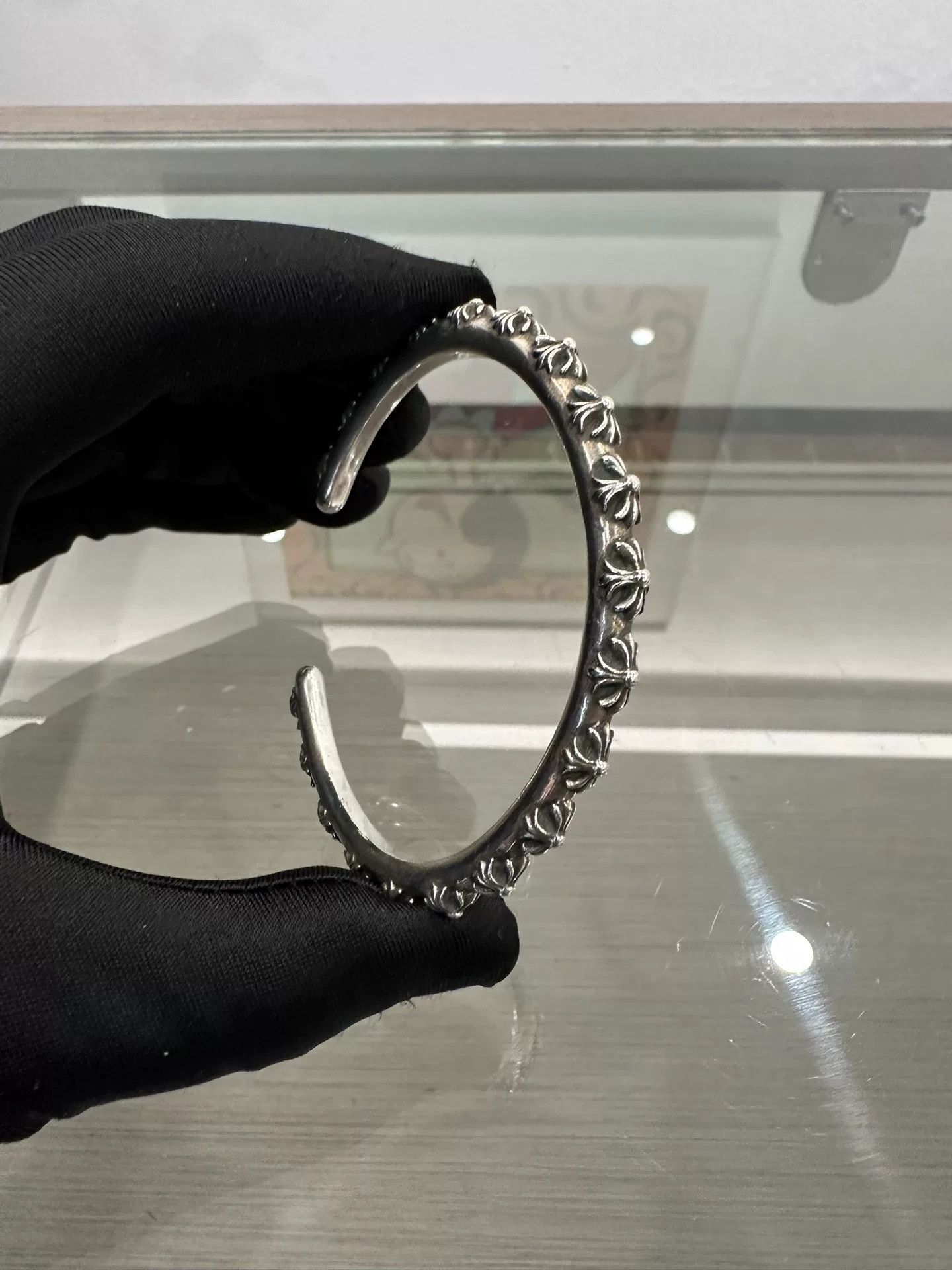 Chrome Hearts Chrome Hearts Silver Cross Open Bangle Size ONE SIZE - 2 Thumbnail