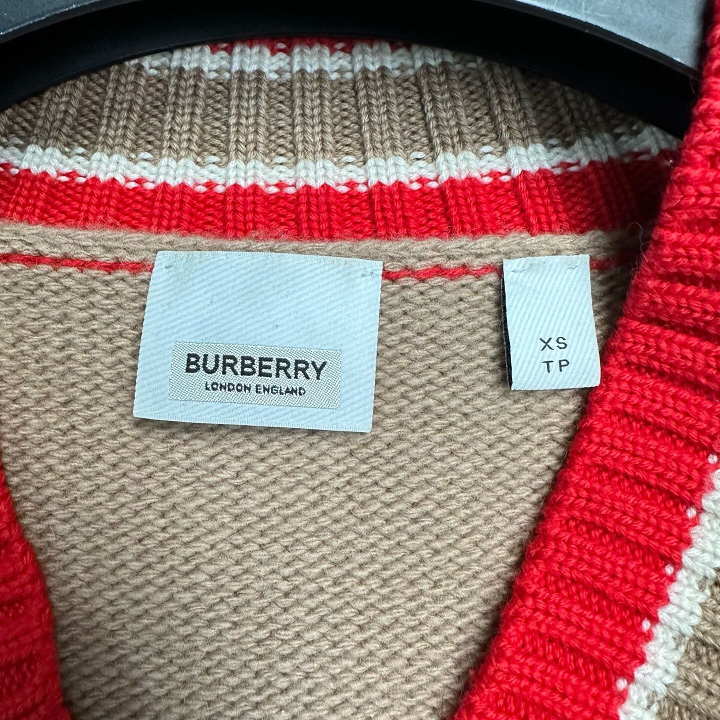 Burberry Burberry V-neck Knit Sweater XS Size XS / US 0-2 / IT 36-38 - 3 Thumbnail