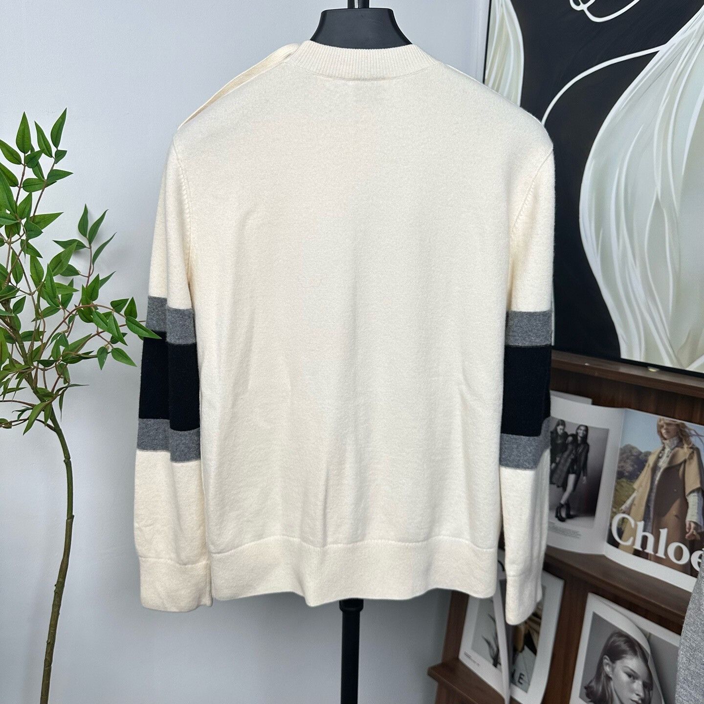 Burberry Burberry Wool Sweater with Flocked Logo Size US S / EU 44-46 / 1 - 2 Thumbnail