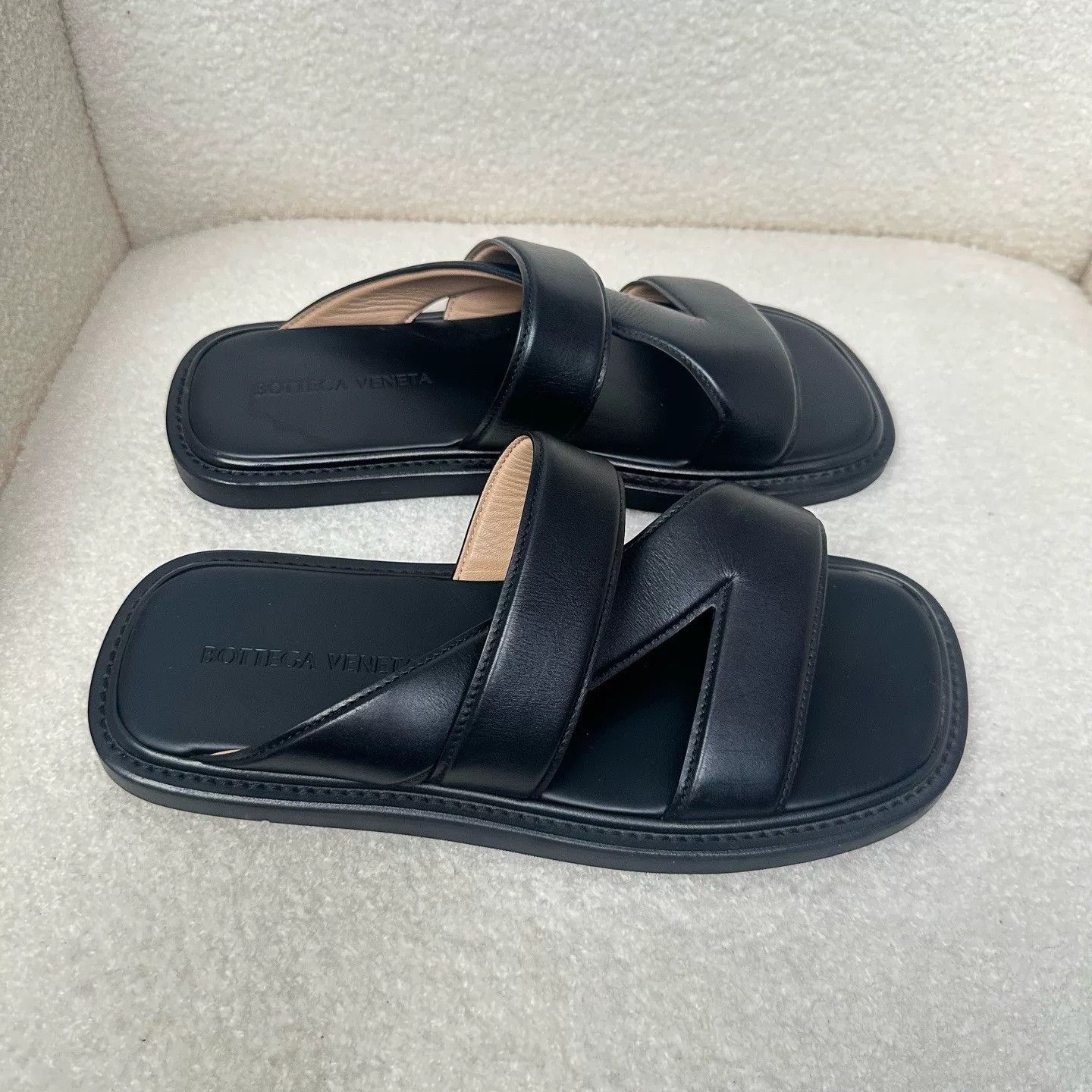 Bottega Veneta Bottega Veneta Men's Leather Slippers Size US 9 / EU 42 - 5 Thumbnail