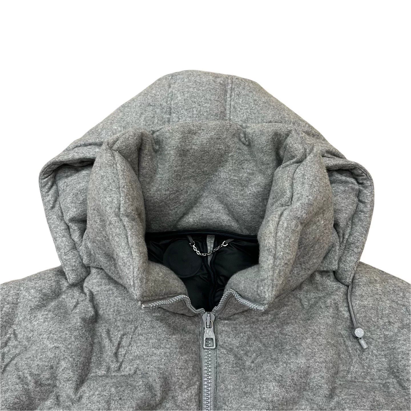 Louis Vuitton Louis Vuitton Gray Embossed All-Over Down Jacket Size US M / EU 48-50 / 2 - 4 Thumbnail