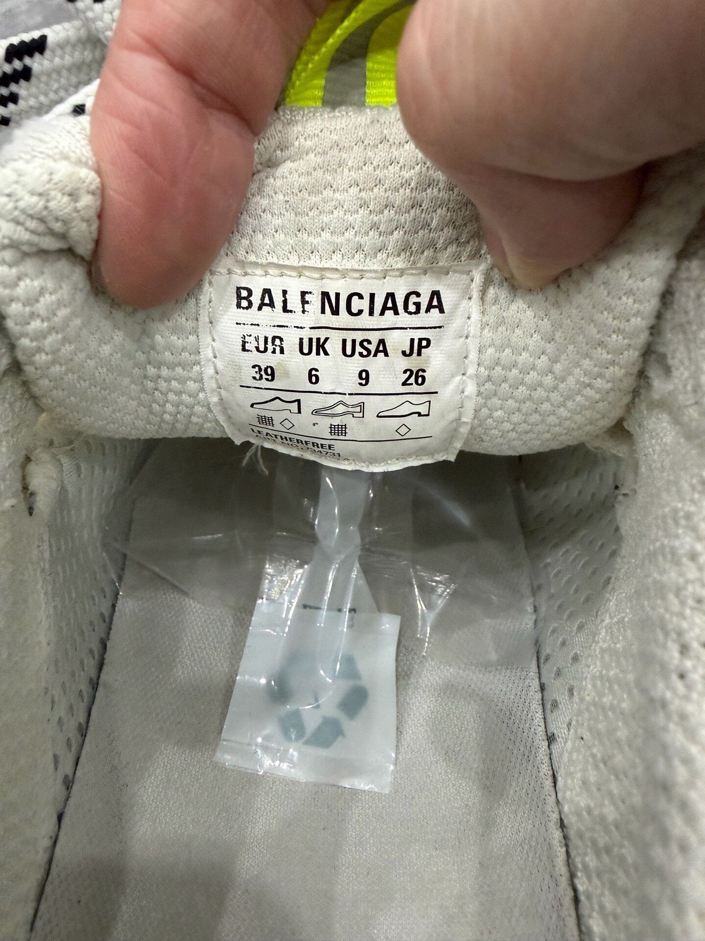 Balenciaga Balenciaga 3XL Size 39 with Box Size US 6 / EU 39 - 5 Thumbnail