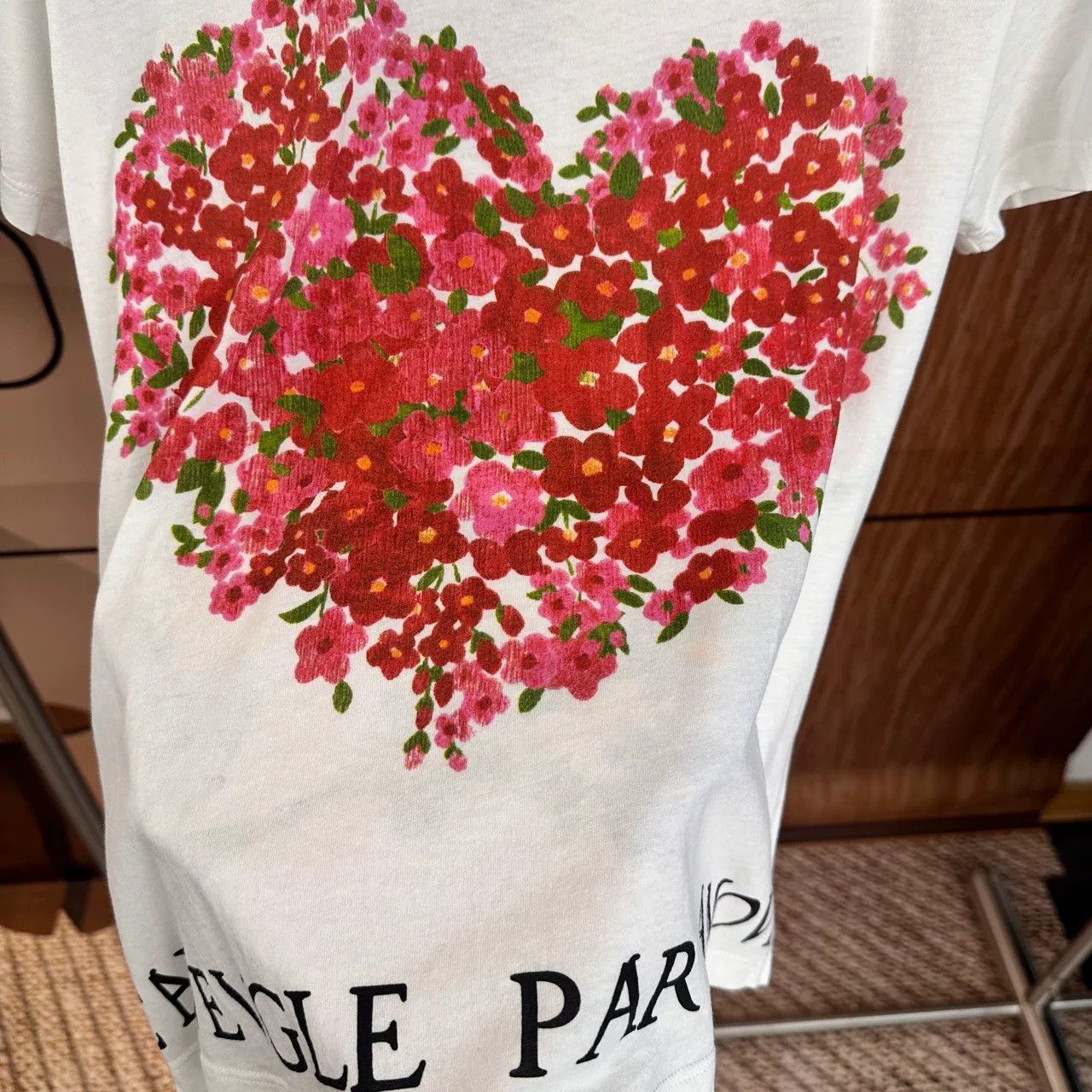 Gucci Gucci White Heart Bird Short Sleeve XS Size XS / US 0-2 / IT 36-38 - 3 Thumbnail