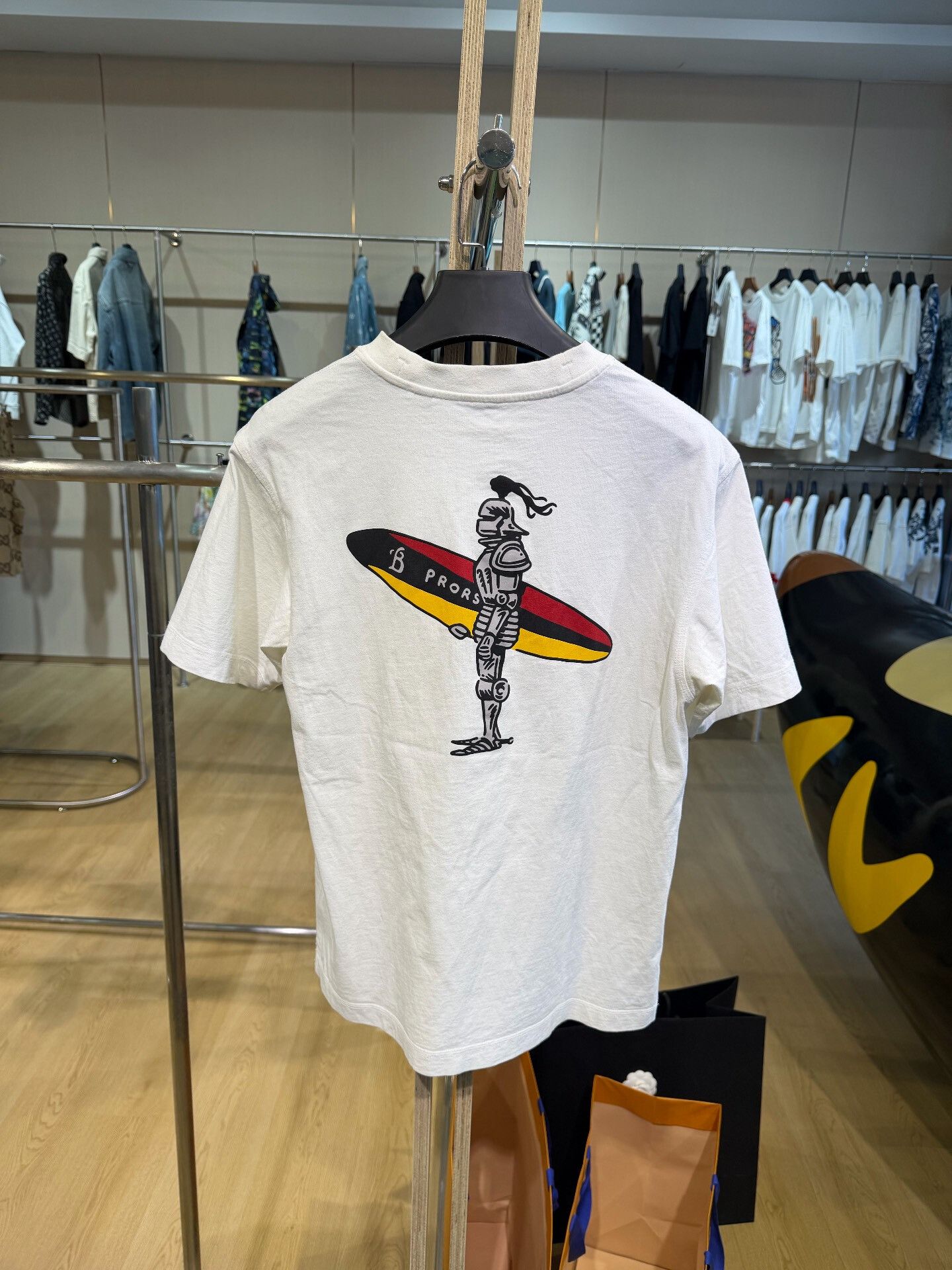 Burberry Burberry 2025 Surf Print Short Sleeve Size US M / EU 48-50 / 2 - 2 Thumbnail