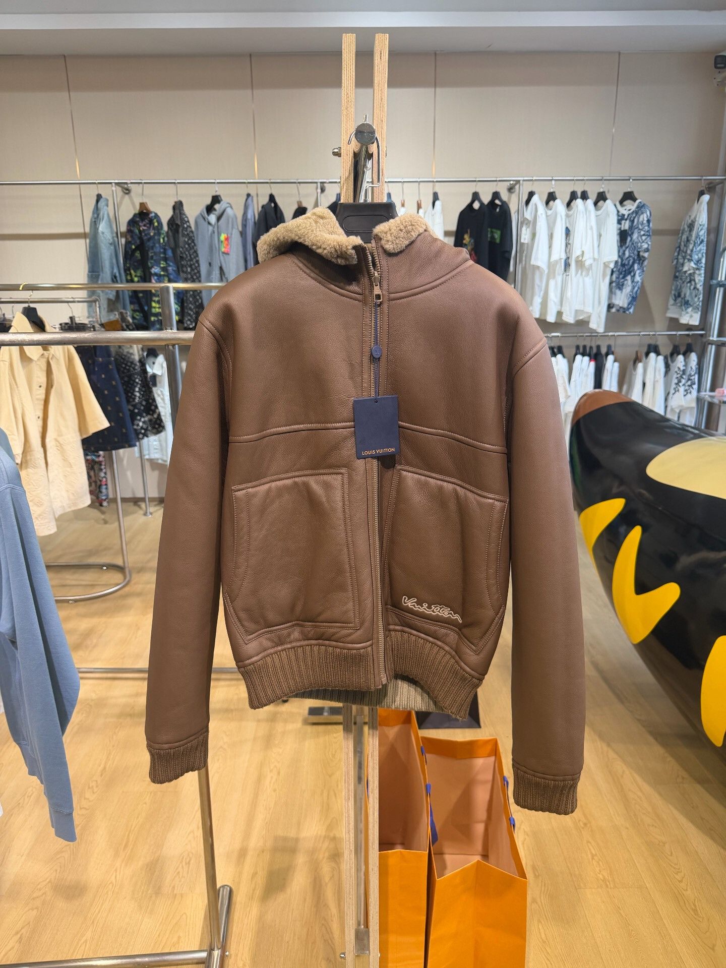 Louis Vuitton Louis Vuitton Shearling Logo Reversible Jacket Size US M / EU 48-50 / 2 - 3 Thumbnail