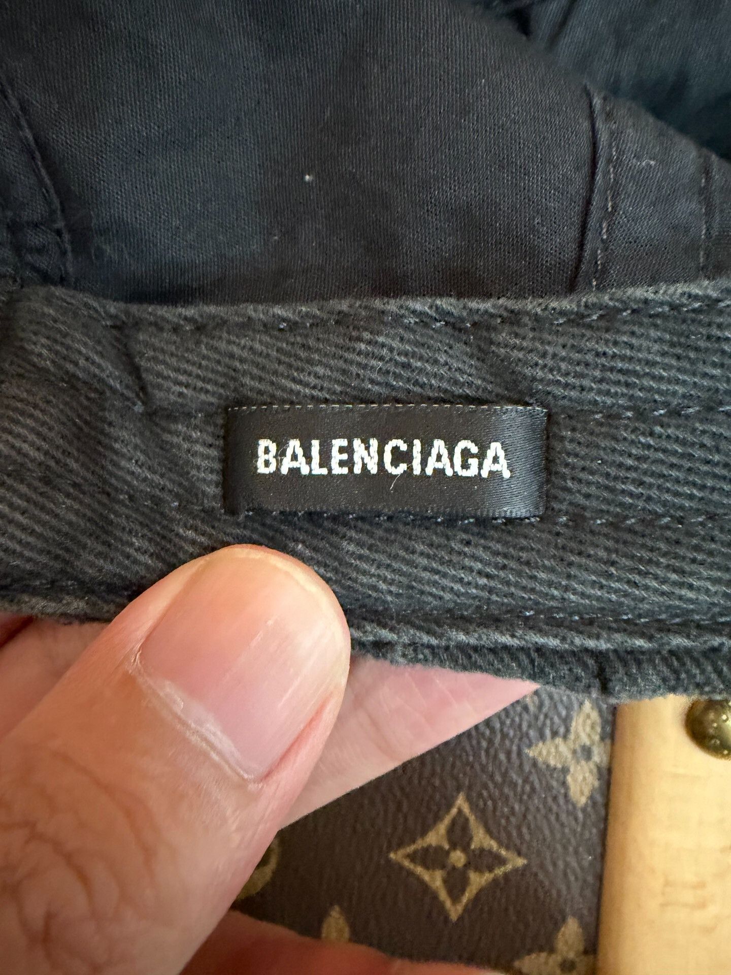 Balenciaga Balenciaga Distressed Wheat Ear Baseball Cap Size ONE SIZE - 3 Thumbnail