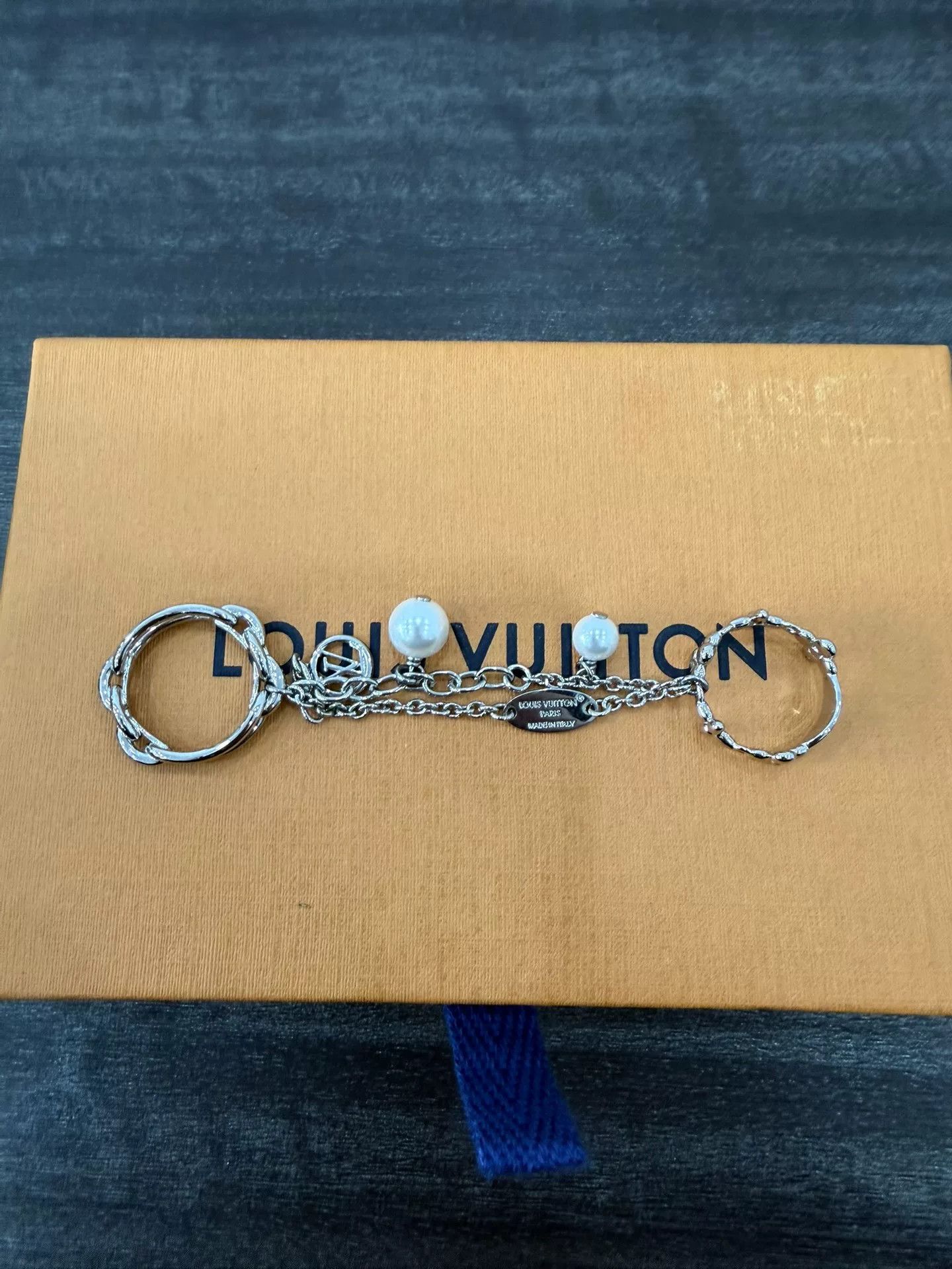Louis Vuitton LV Pearl Chain Ring Size ONE SIZE - 2 Thumbnail