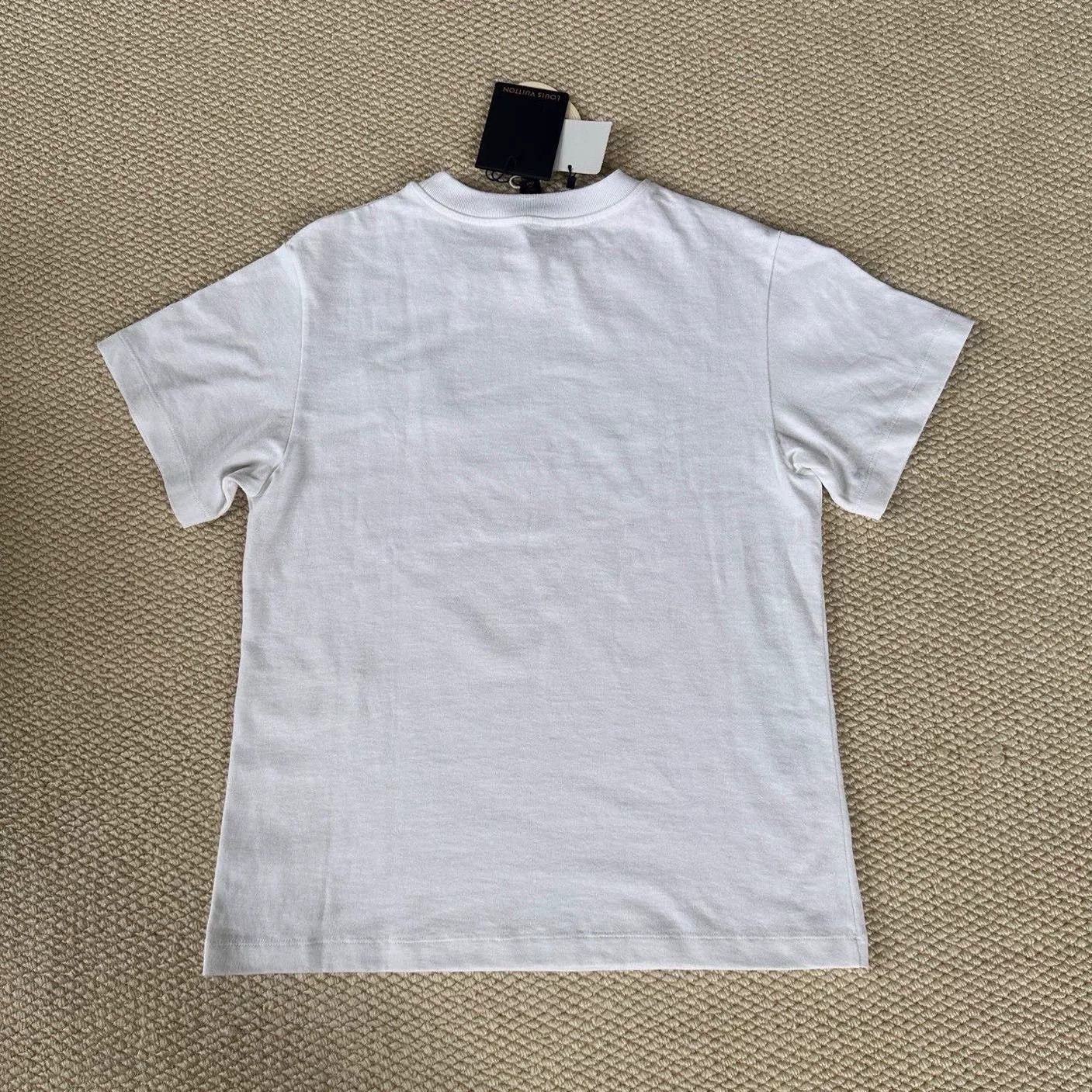 Louis Vuitton Louis Vuitton SS24 Logo Embroidery Crewneck T-Shirt Size US S / EU 44-46 / 1 - 2 Thumbnail