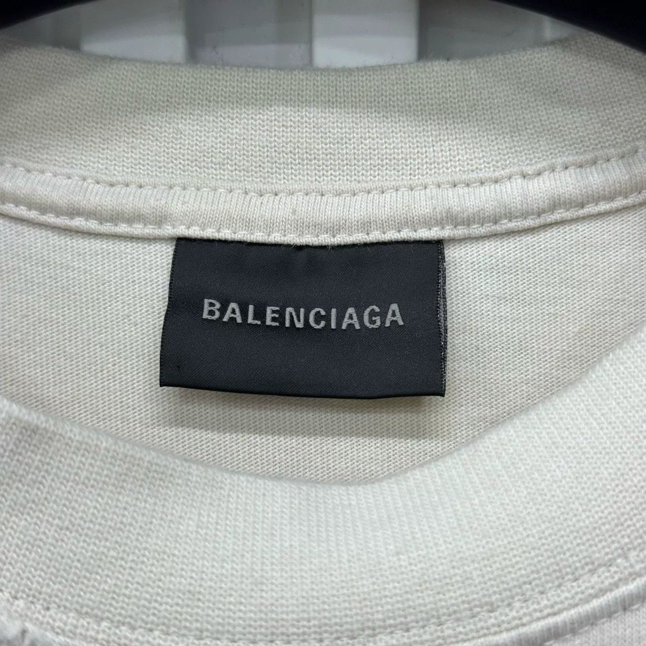 Balenciaga Balenciaga Distressed Short Sleeve T-Shirt Size US S / EU 44-46 / 1 - 4 Thumbnail