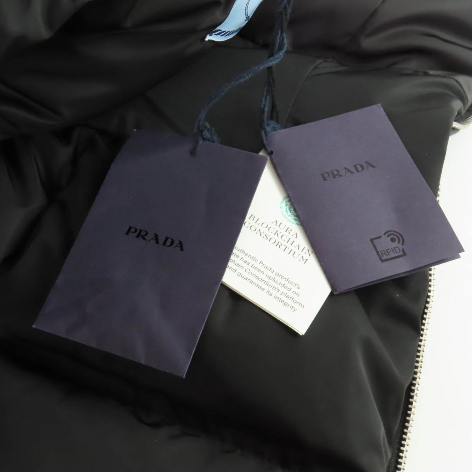 Prada Prada PRADA Recycled Polyamide Down Coat Textile Outerwear DUTY FREE for USA Size ONE SIZE - 17 Thumbnail
