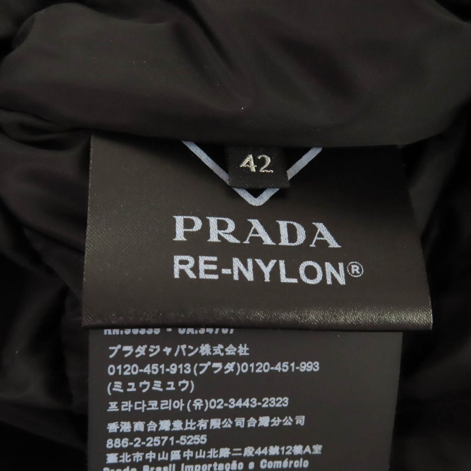 Prada Prada PRADA Recycled Polyamide Down Coat Textile Outerwear DUTY FREE for USA Size ONE SIZE - 10 Thumbnail