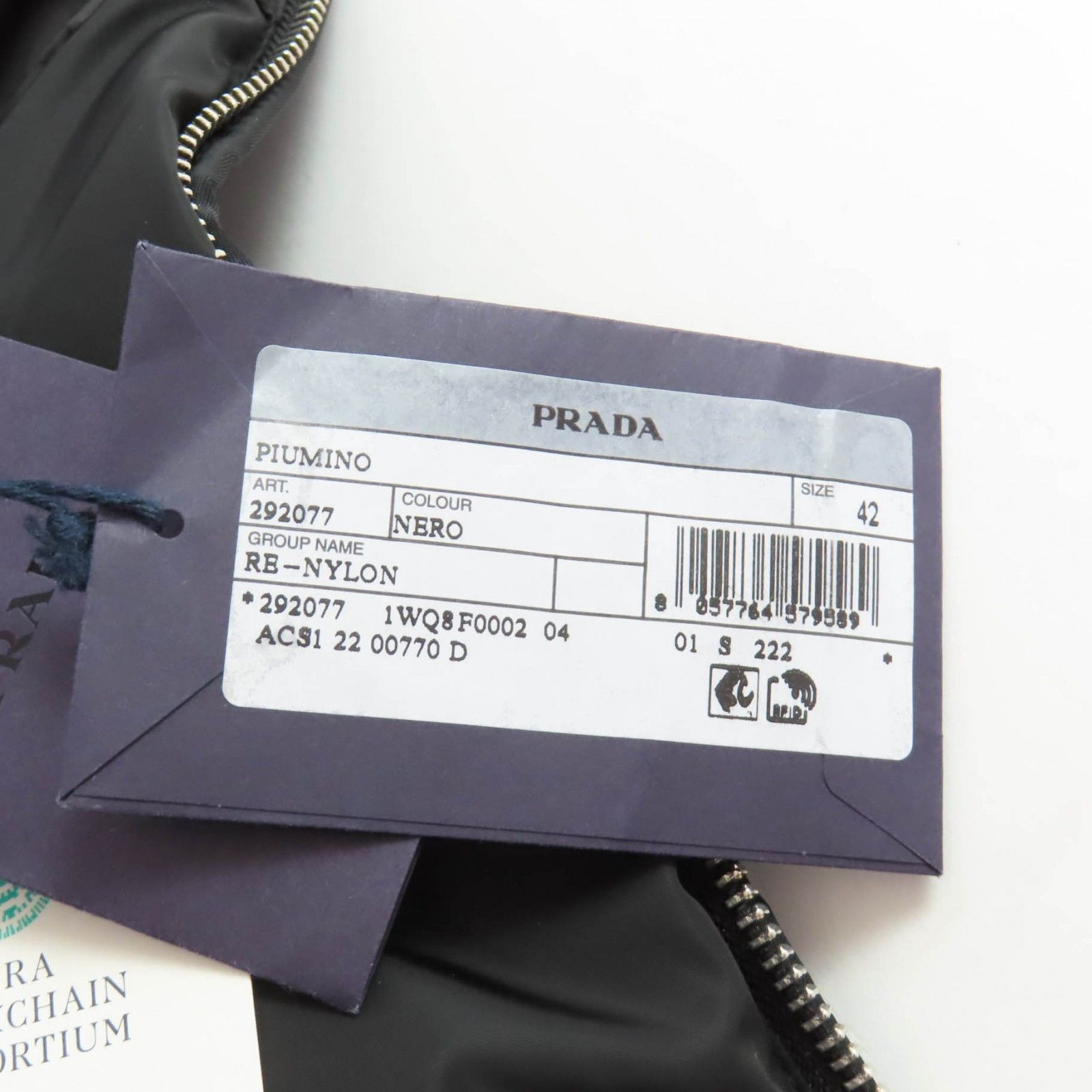Prada Prada PRADA Recycled Polyamide Down Coat Textile Outerwear DUTY FREE for USA Size ONE SIZE - 18 Thumbnail