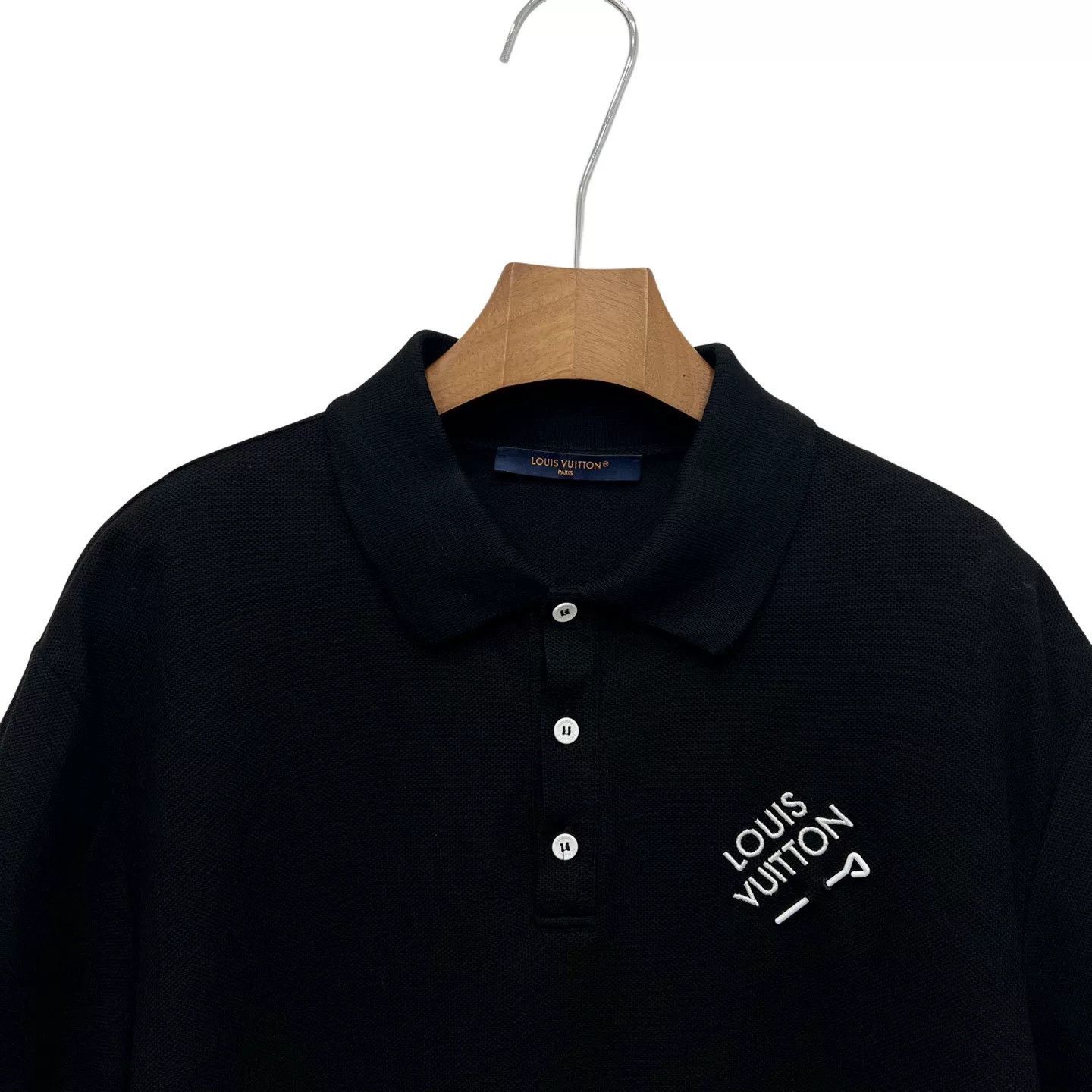 Louis Vuitton Louis Vuitton LV Pin Polo Short-Sleeve T-Shirt Size US S / EU 44-46 / 1 - 4 Thumbnail