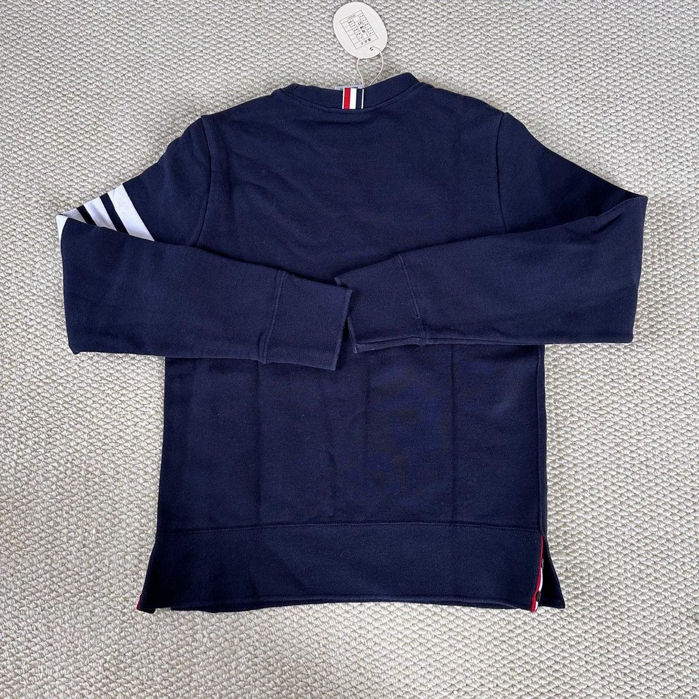 Thom Browne Thom Browne Classic Four-Stripe Sweatshirt Size US S / EU 44-46 / 1 - 2 Thumbnail