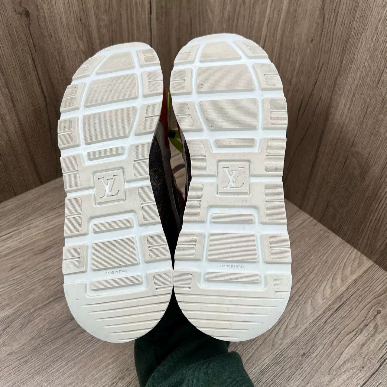Louis Vuitton LV Run Away Sneakers Size US 10.5 / EU 43-44 - 6 Thumbnail