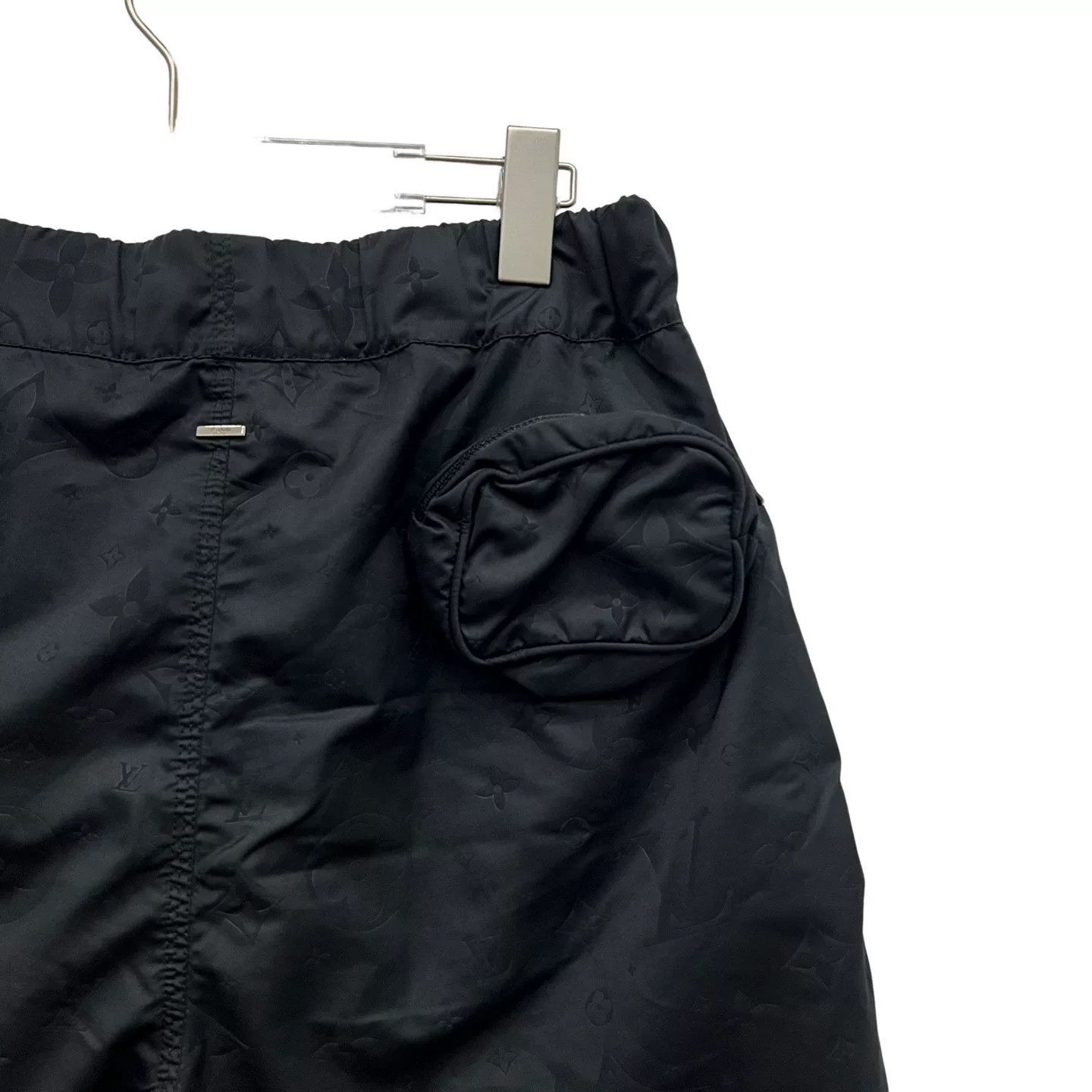 Louis Vuitton Louis Vuitton LV Black Patterned Shorts Size US 28 / EU 44 - 3 Thumbnail