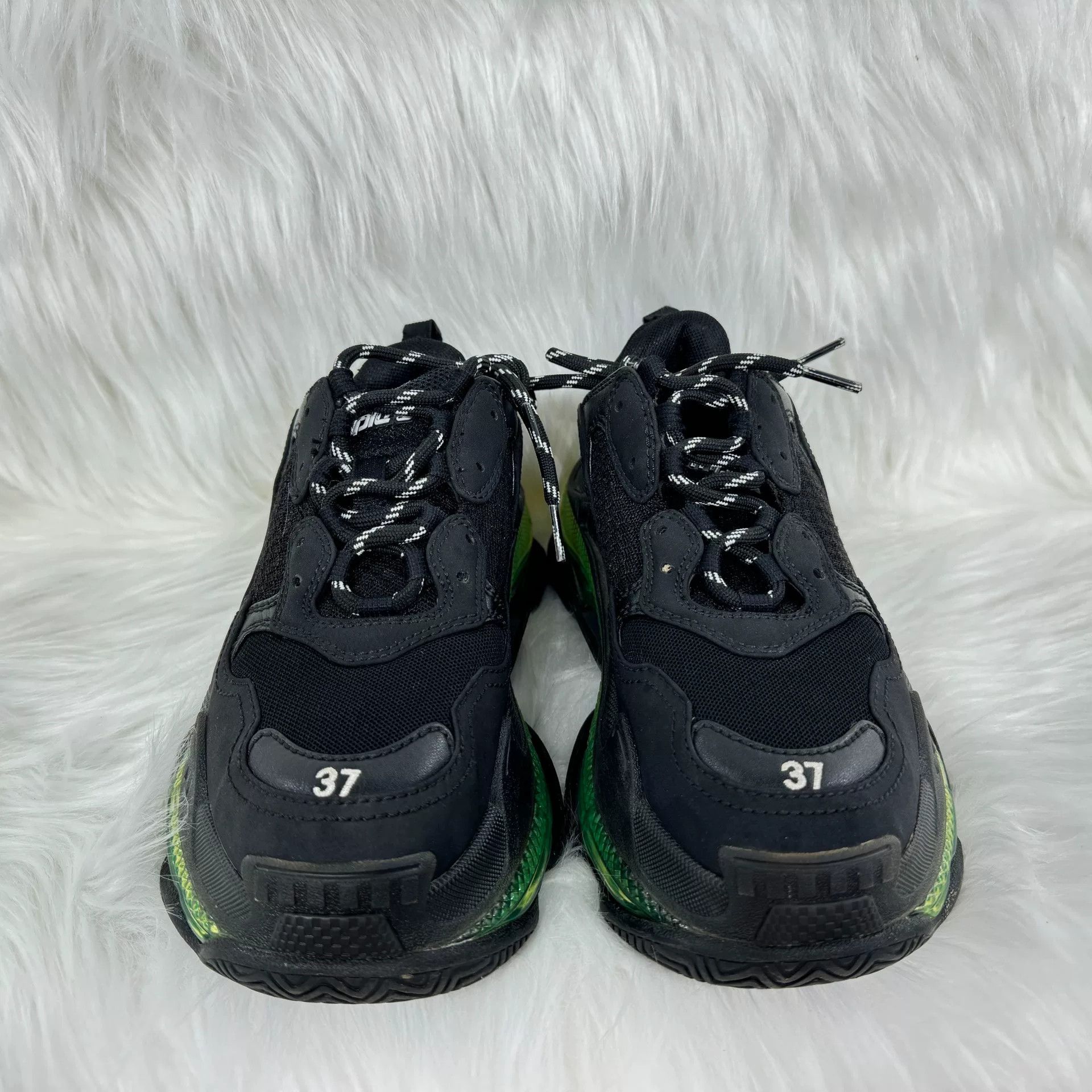 Balenciaga Balenciaga Triple S Women's Sneakers Size US 6 / IT 36 - 2 Thumbnail