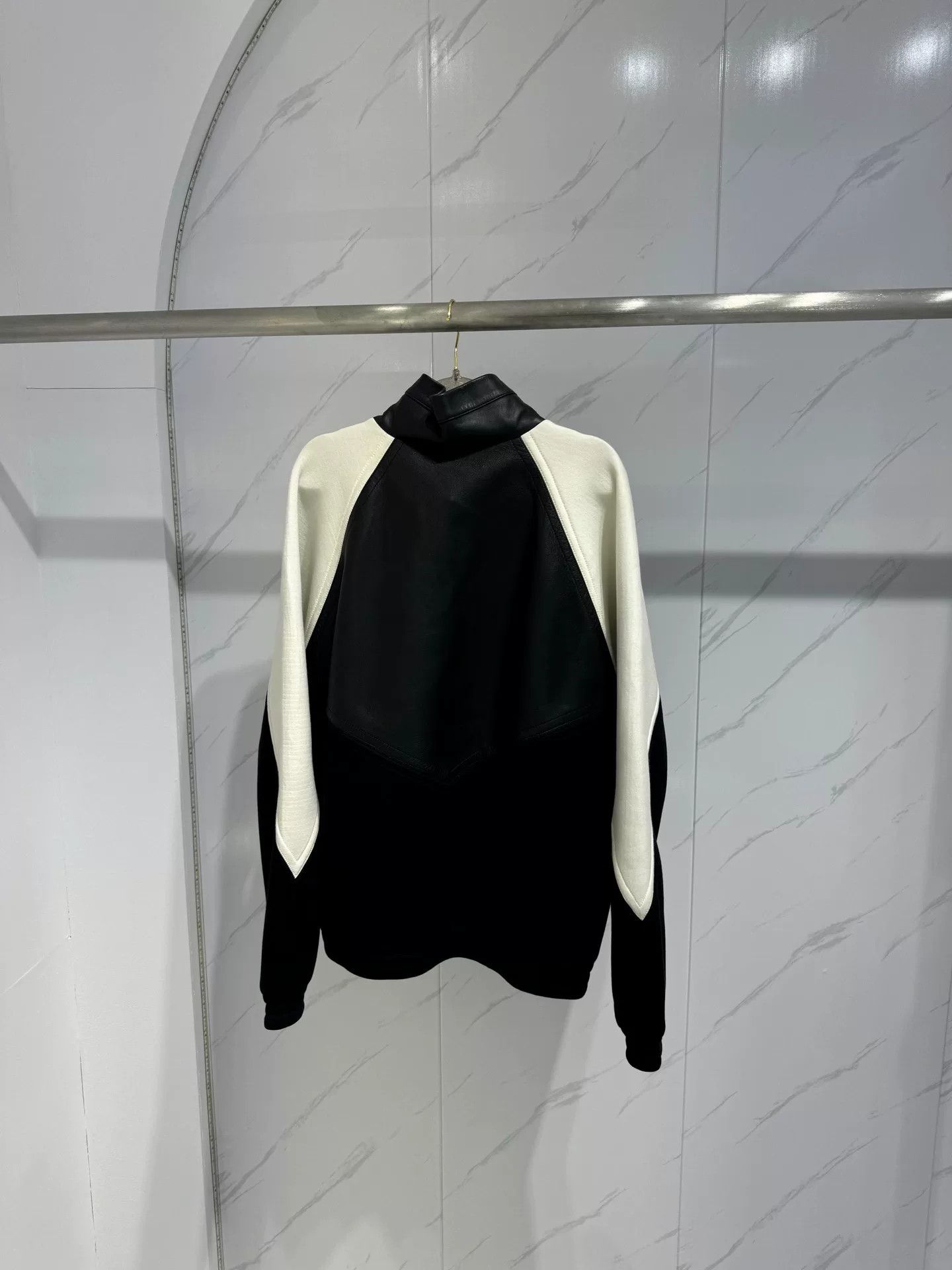 Burberry Burberry Leather Patch Logo Half-Zip Jacket Size US S / EU 44-46 / 1 - 2 Thumbnail