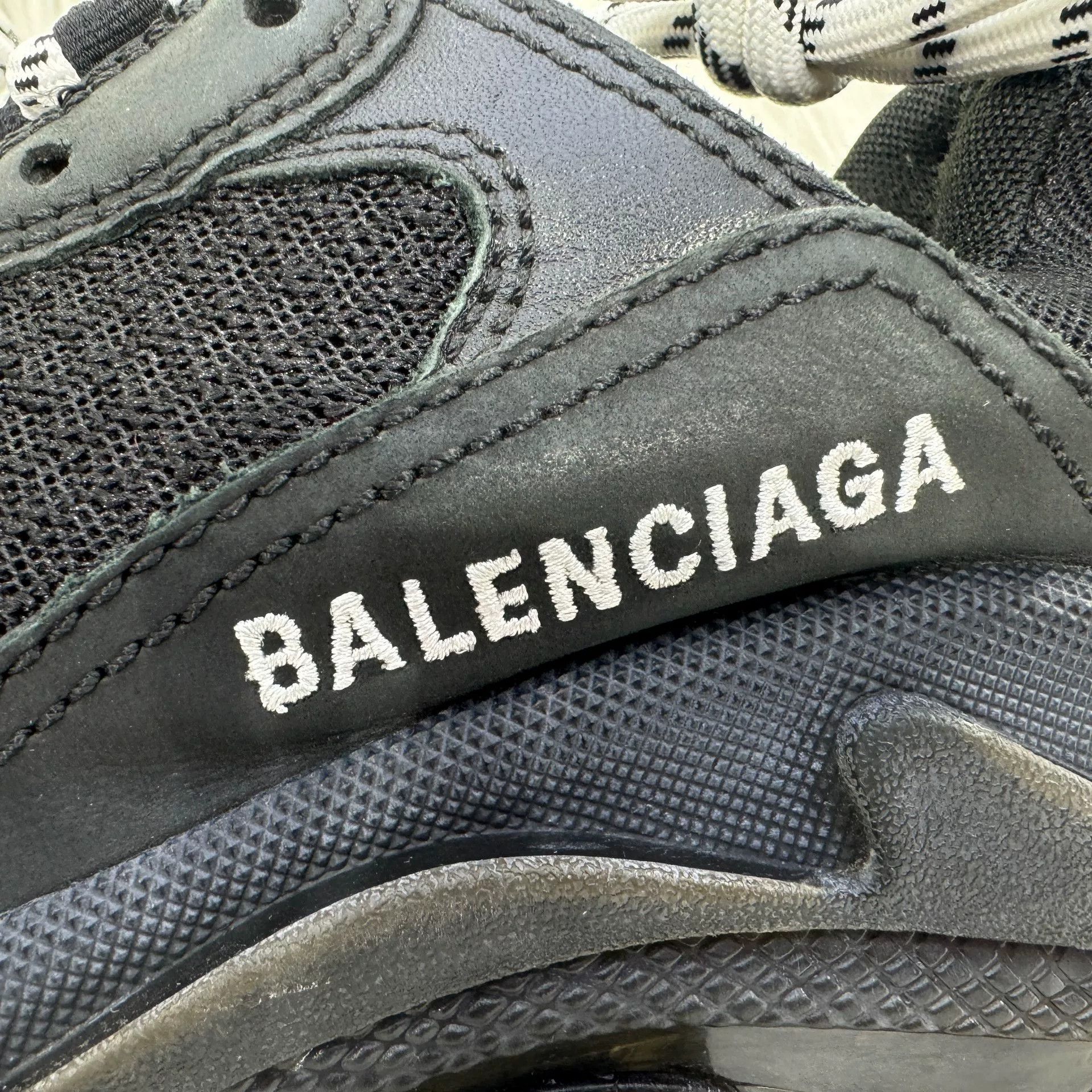 Balenciaga Balenciaga Triple S Mesh Low-Top Sneakers Women Size US 4 / IT 34 - 7 Thumbnail