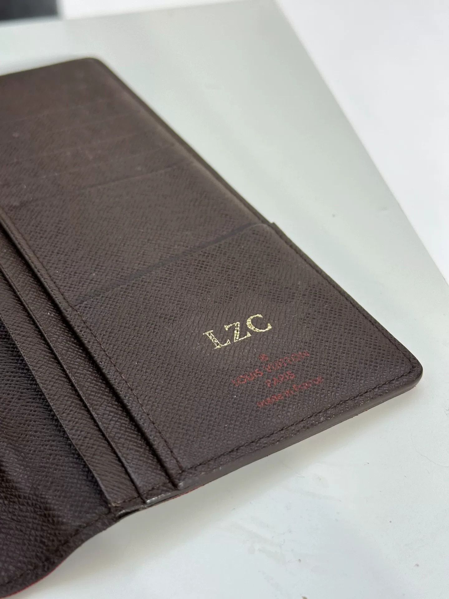 Louis Vuitton LV Classic Men's Wallet Size ONE SIZE - 3 Thumbnail