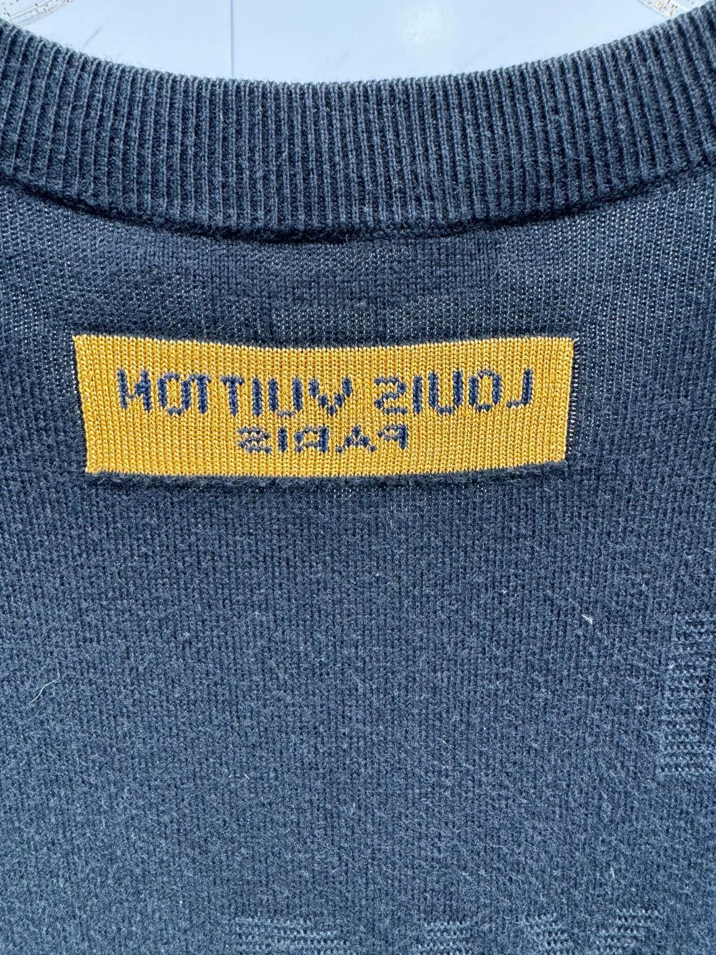 Louis Vuitton Louis Vuitton Black Short Sleeve T-shirt Size US XL / EU 56 / 4 - 4 Thumbnail