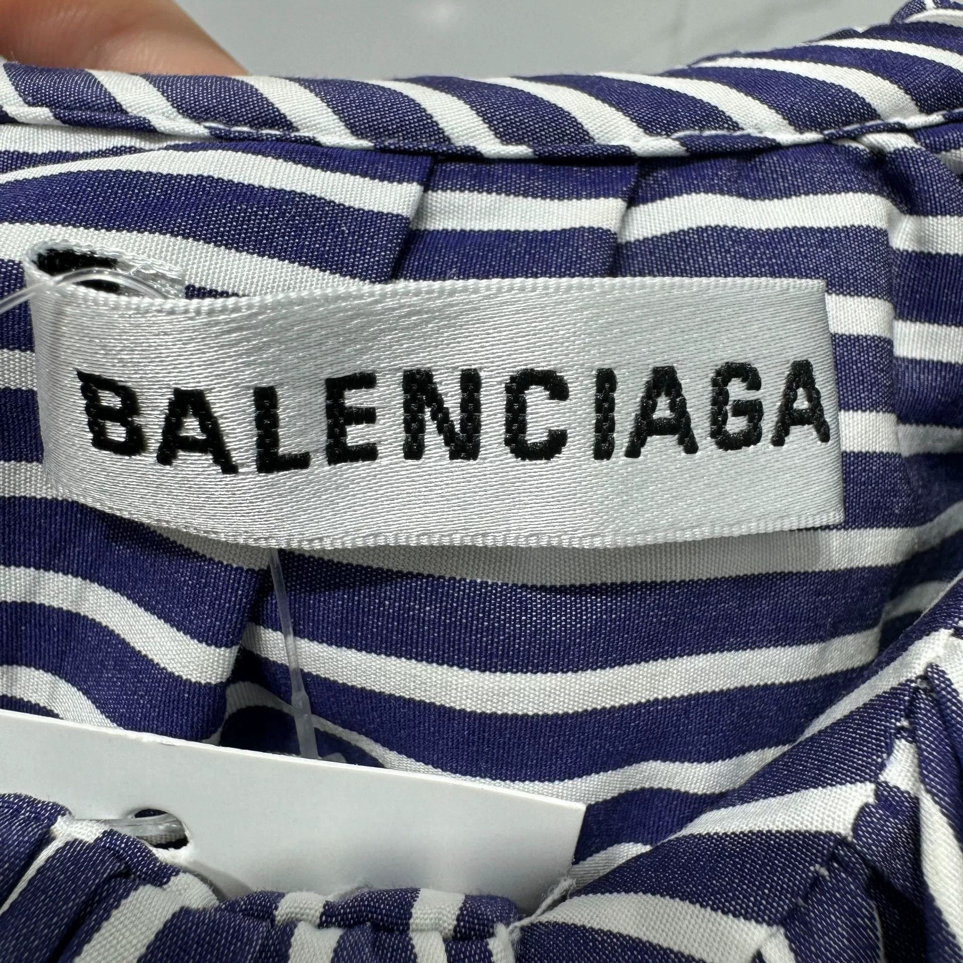Balenciaga Balenciaga Striped Newspaper Shirt Size XS / US 0-2 / IT 36-38 - 3 Thumbnail