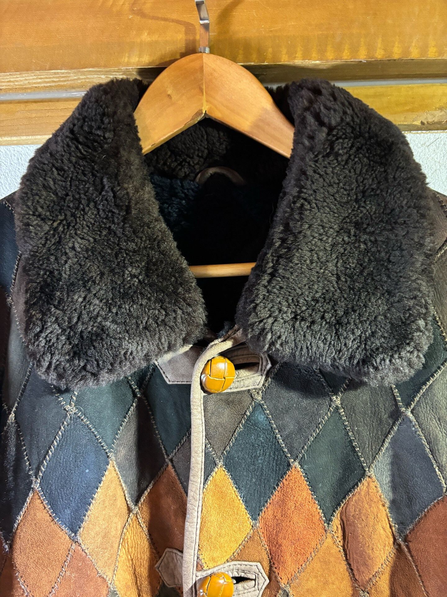 Vintage Vintage Big Gate Patchwork Lamb Fur Coat Size US M / EU 48-50 / 2 - 2 Thumbnail