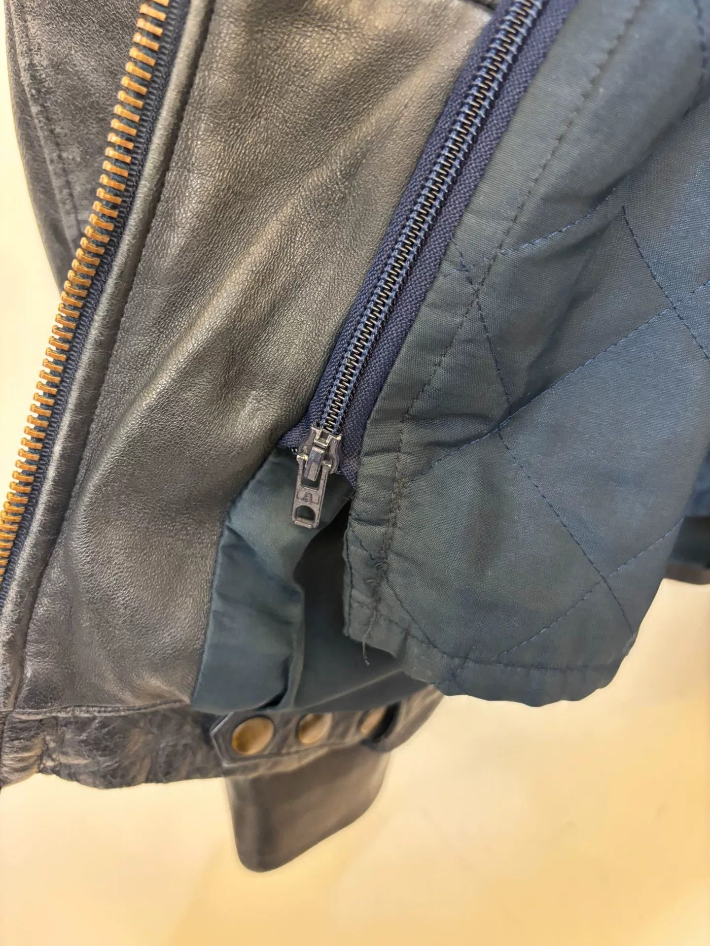 Vintage Vintage French Pilot Leather Jacket Size US XL / EU 56 / 4 - 8 Thumbnail