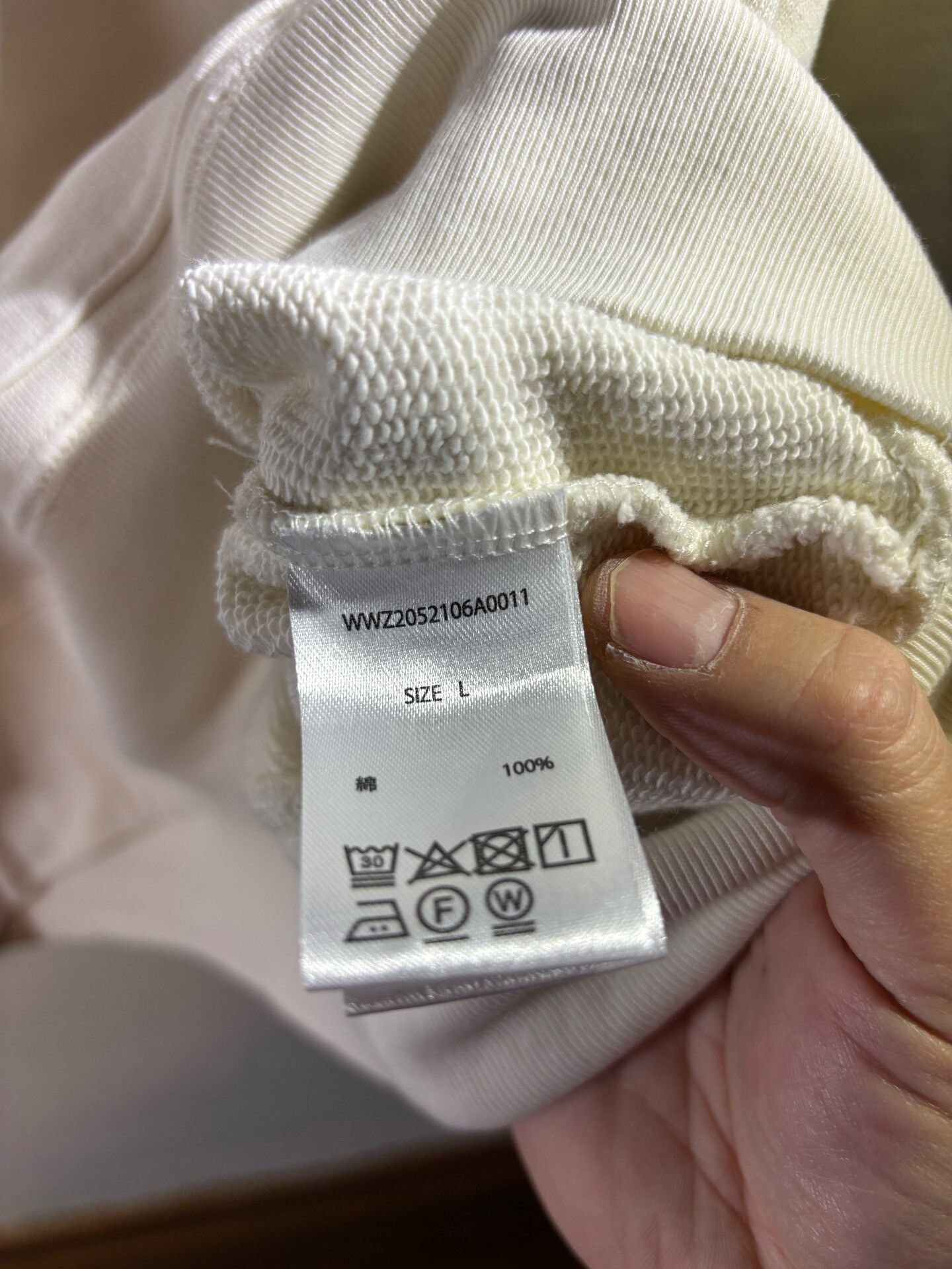 Vintage Vintage Off-White Retro Sweatshirt Size US L / EU 52-54 / 3 - 8 Thumbnail