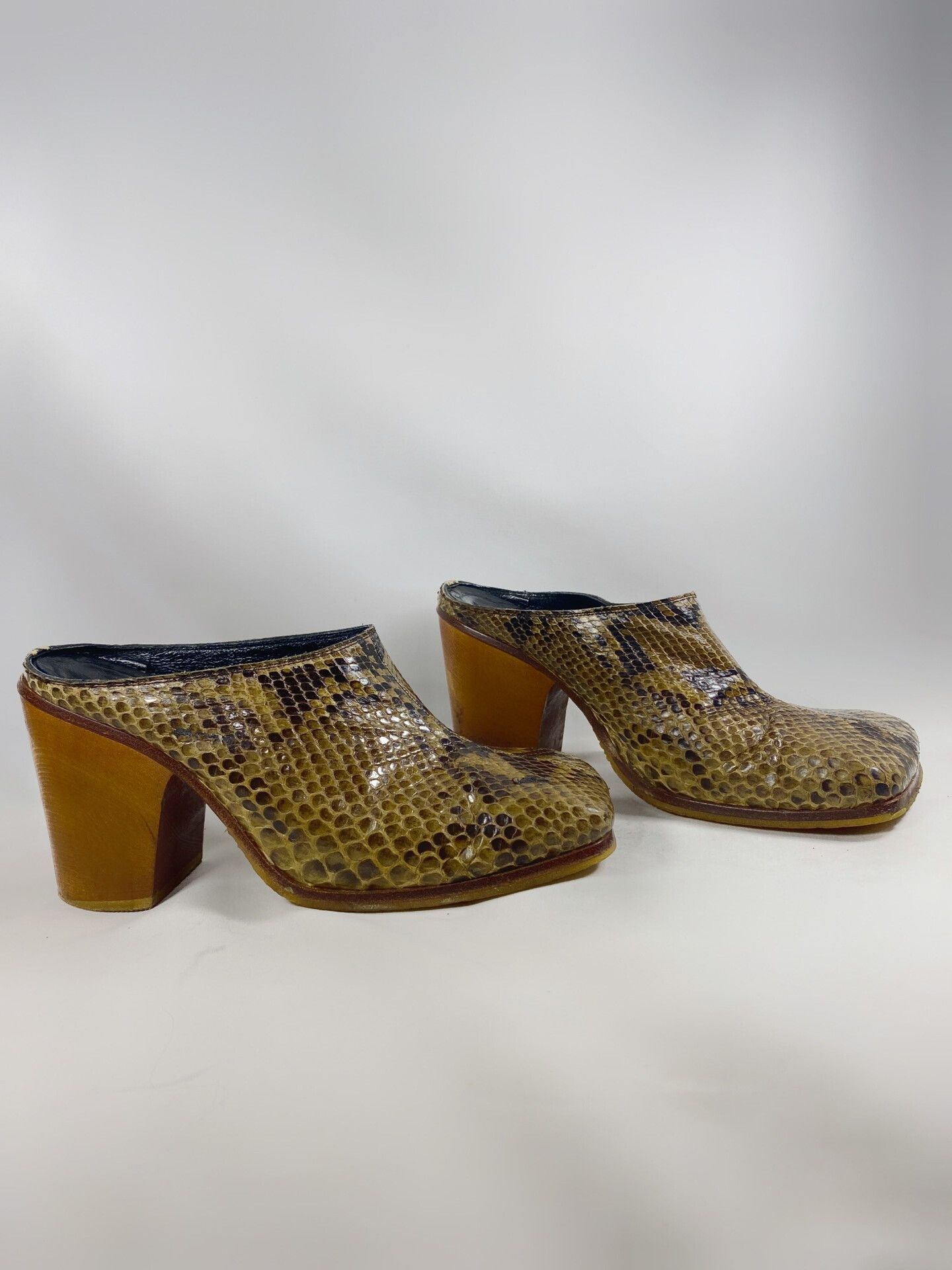 Other Koji Kuga Snakeskin Slipper Boots Size US 6 / IT 36 - 2 Thumbnail