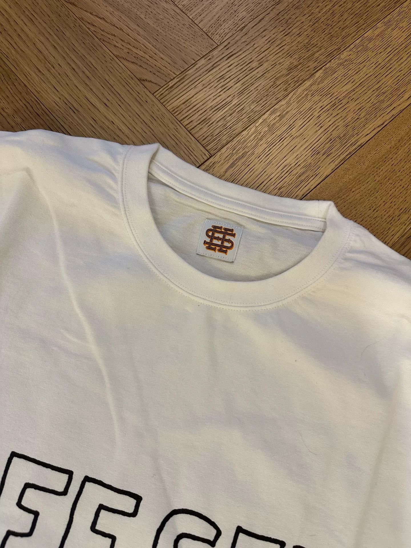 Vintage SEE SEE Big Pocket Font Logo Tee Size US XL / EU 56 / 4 - 2 Thumbnail