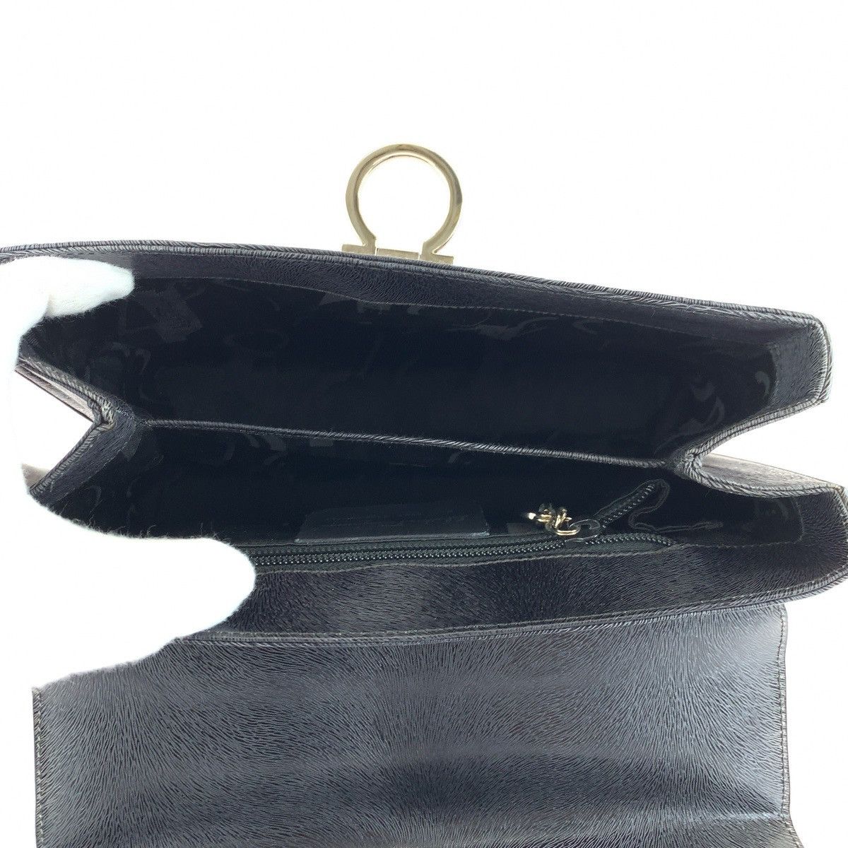 Salvatore Ferragamo Salvatore Ferragamo Salvatore Ferragamo Gancini Leather 2way Bag Leather Shoulder Bag BA21 8849 DUTY FREE for USA Size ONE SIZE - 9 Thumbnail